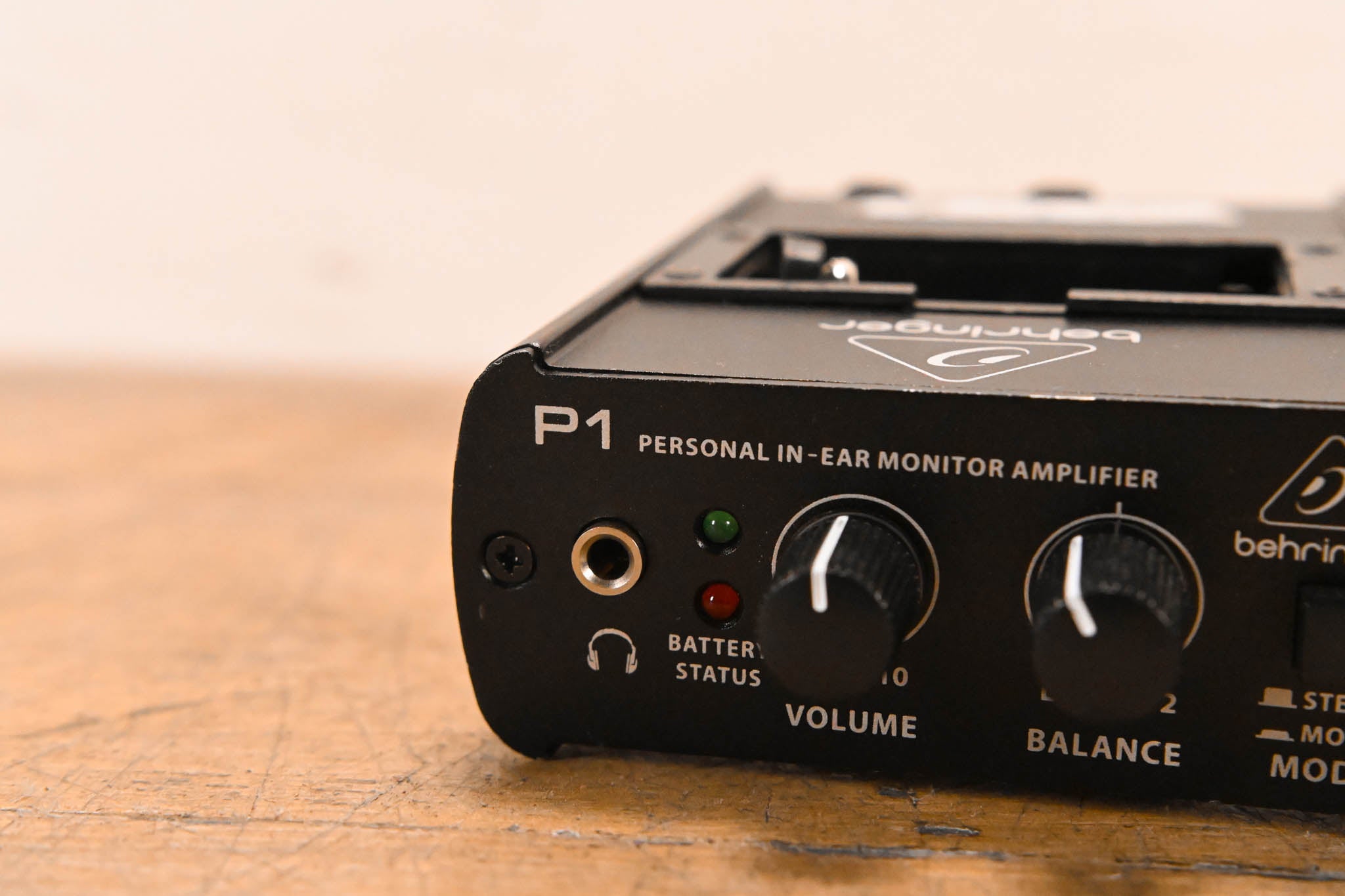 Behringer Powerplay P1 Personal In-Ear Monitor Amplifier