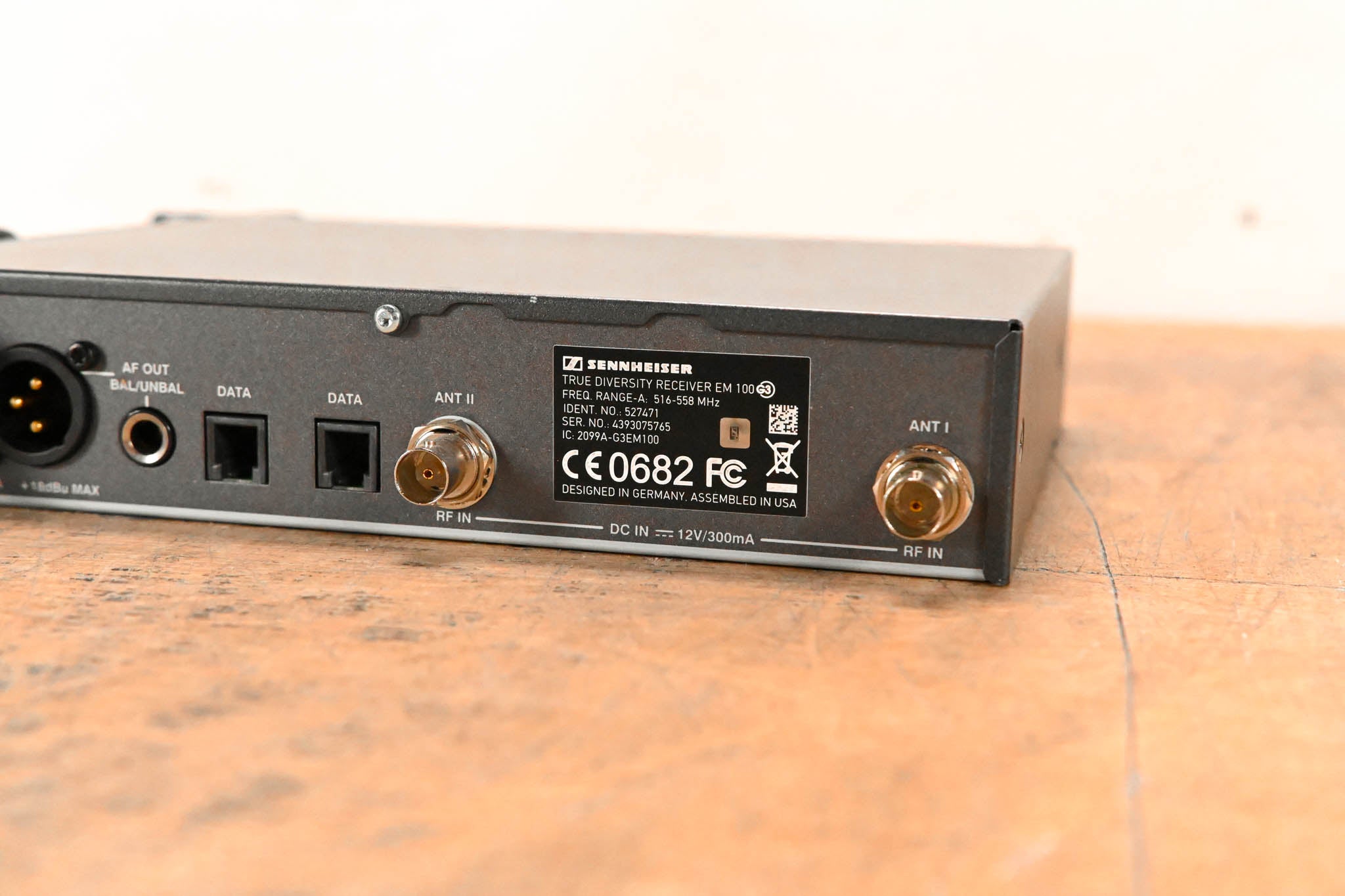 Sennheiser EM 100 G3 Wireless Receiver - A Range: 516-558 MHz