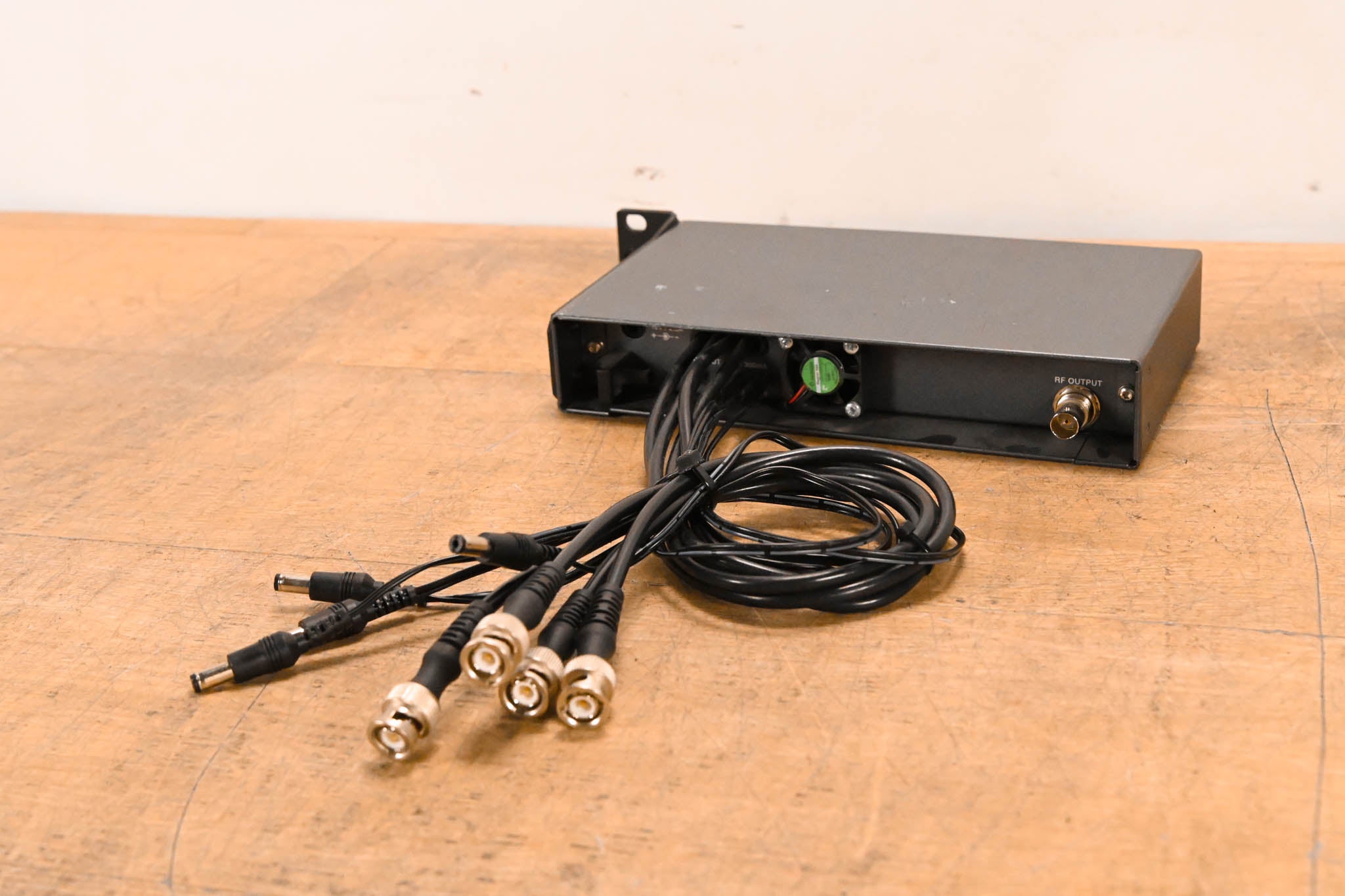 Sennheiser AC2 RF Combiner 500-870 MHz (NO POWER SUPPLY)