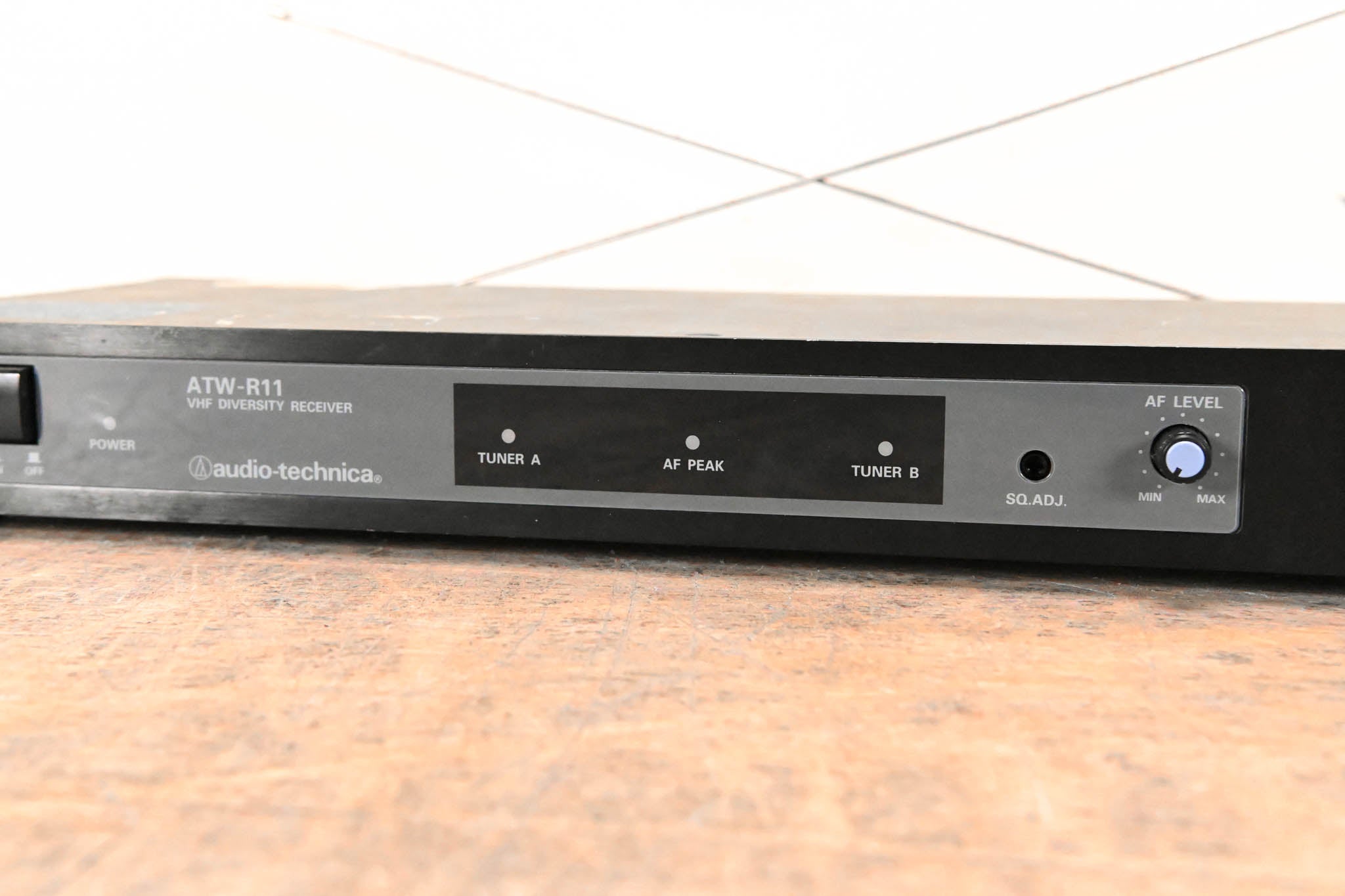 Audio-Technica ATW-R11 Wireless VHF Diversity Receiver (NO POWER SUPPLY)