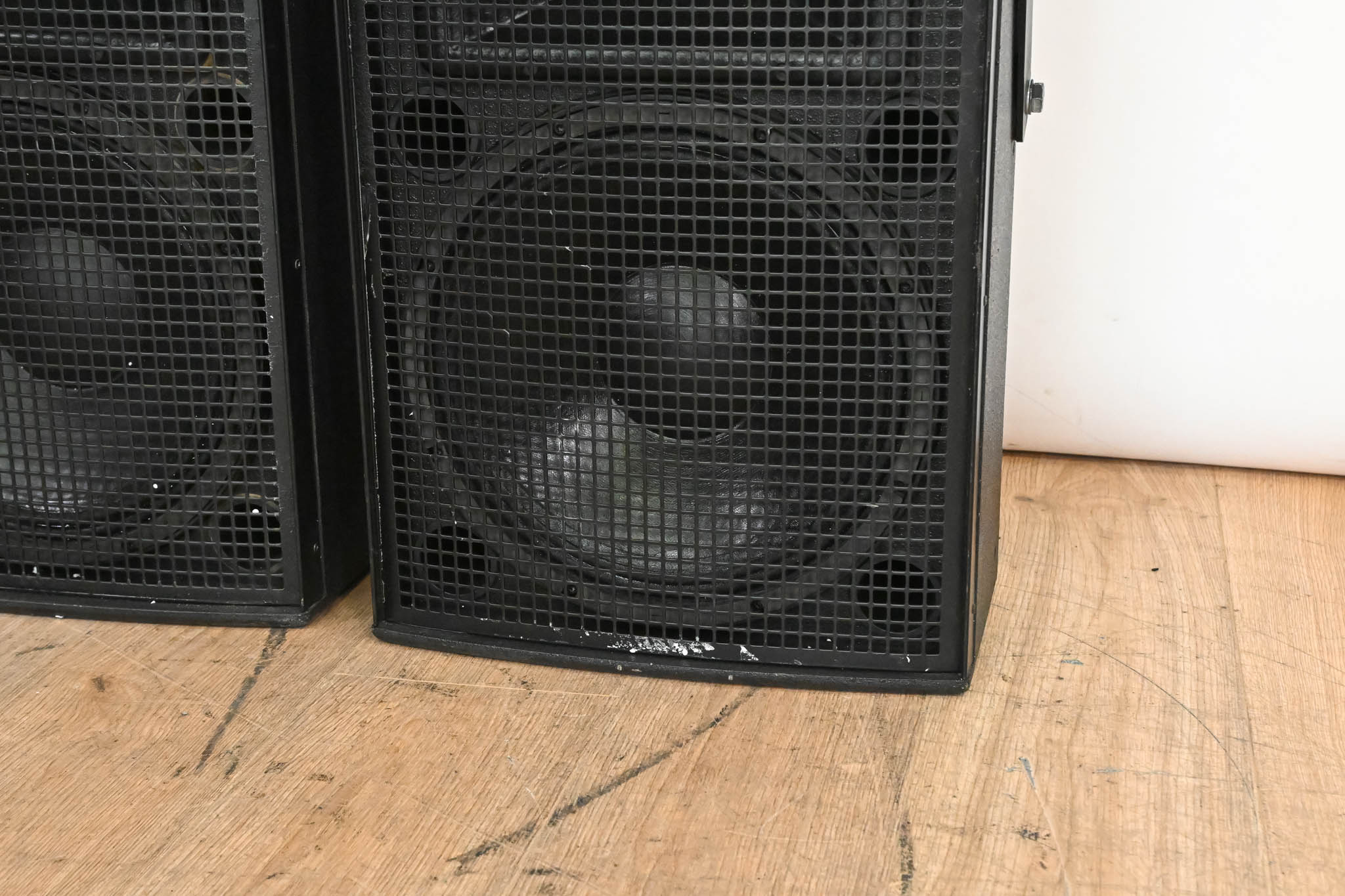 d&b audiotechnik Ci90 Full Range 2-Way Passive Loudspeaker (PAIR)