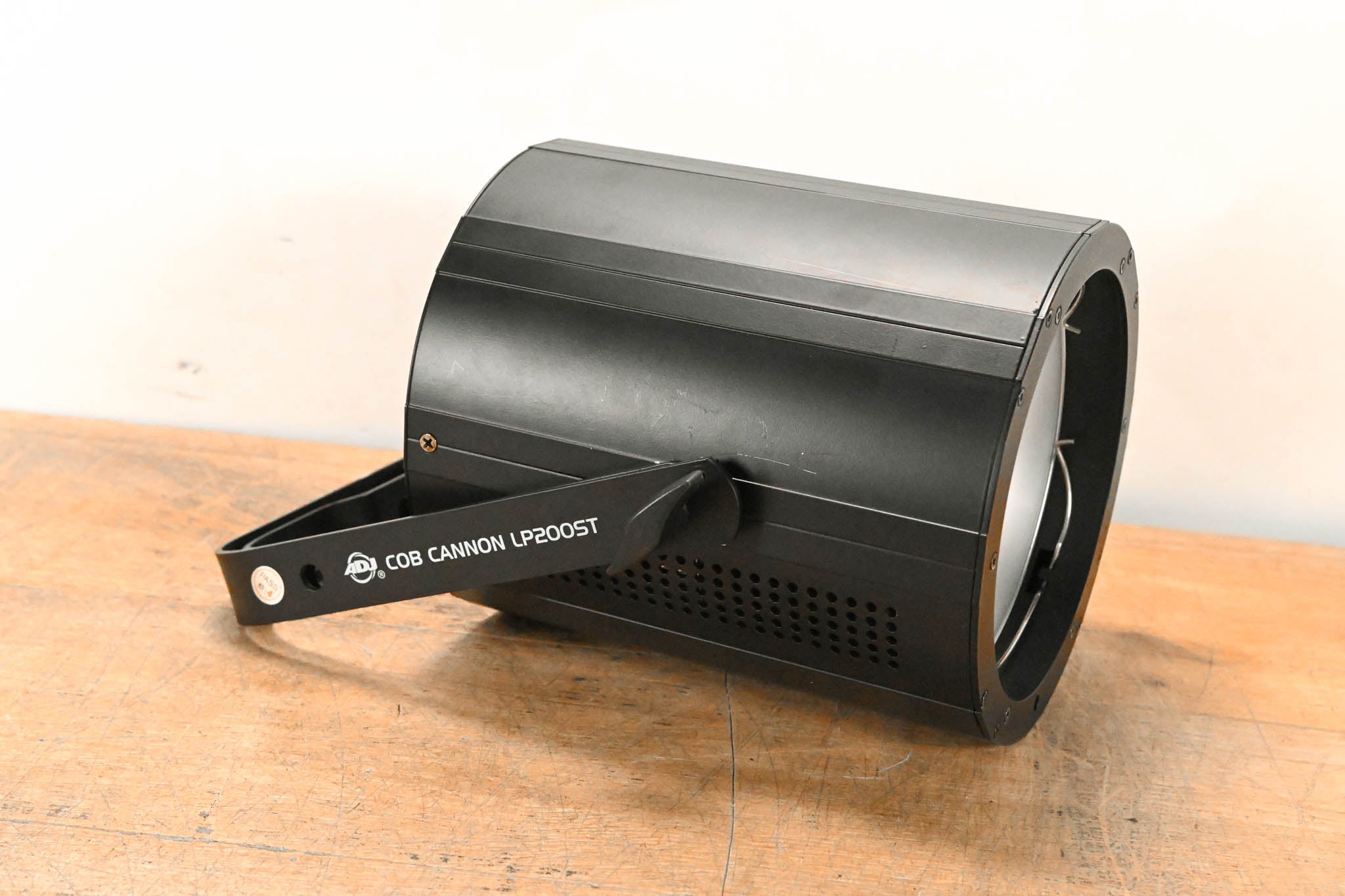 ADJ COB Cannon LP200ST 200W Chip On Board Color Mixing Wash Fixture