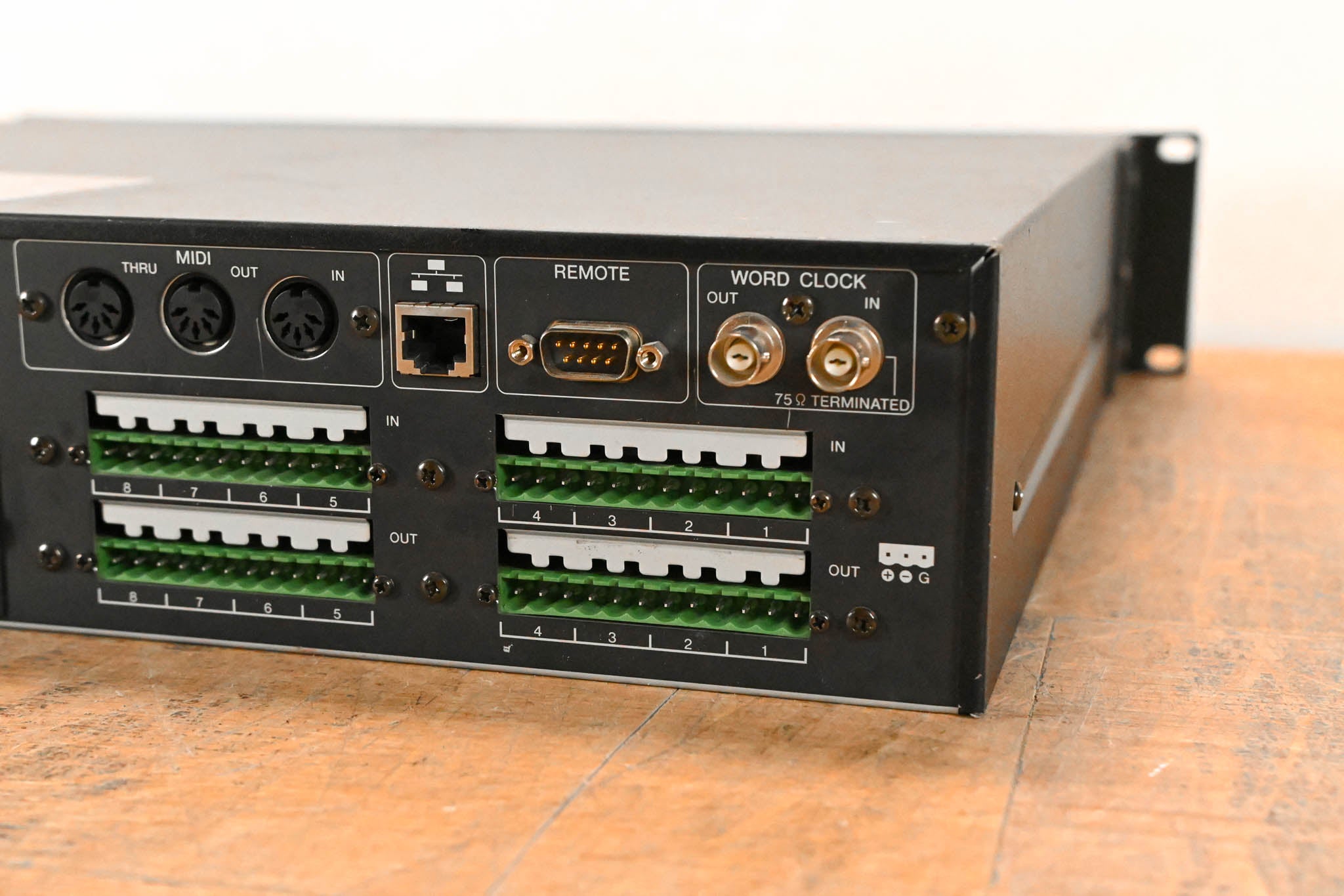 Yamaha DME24N Digital Mixing Engine