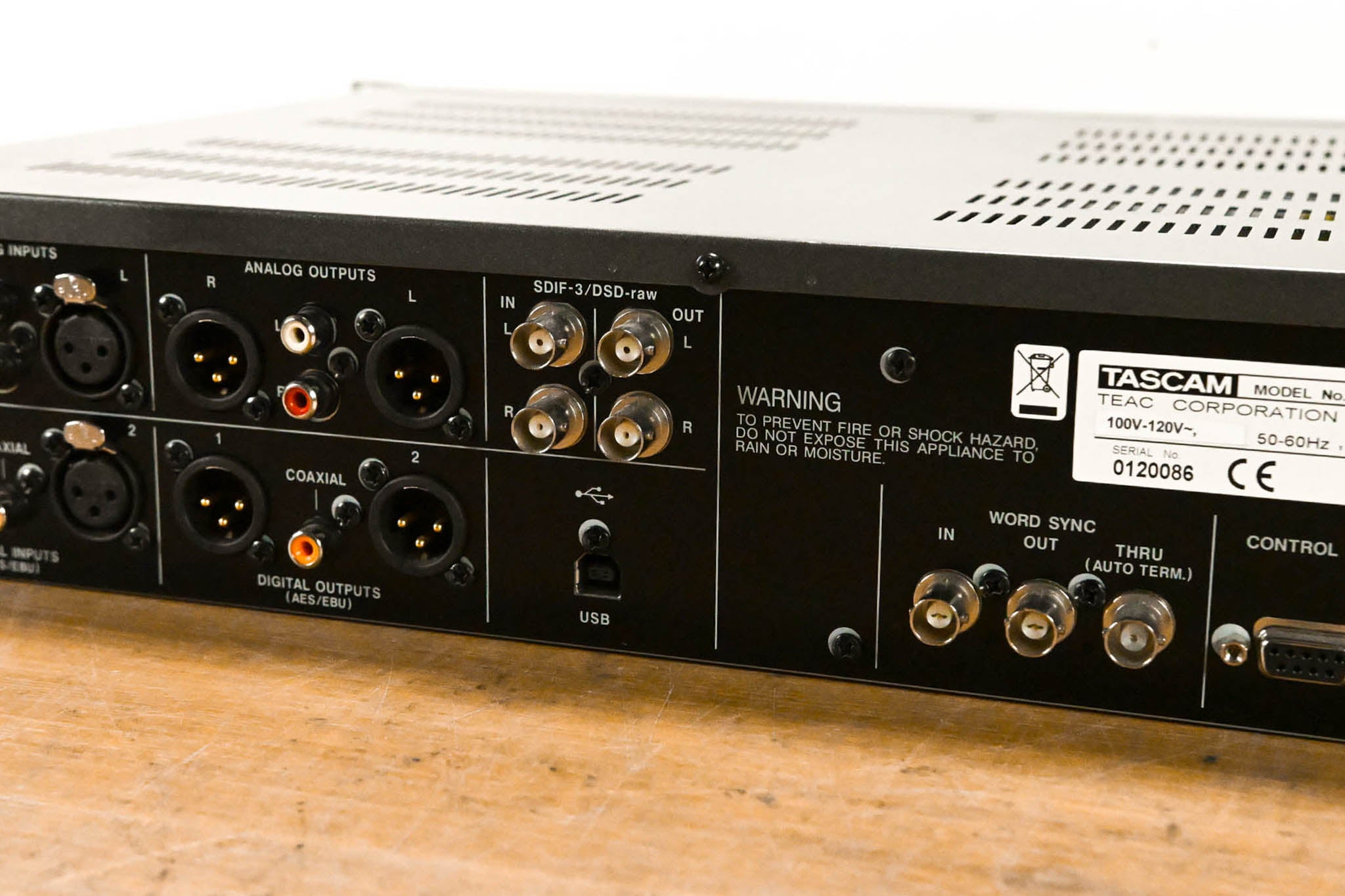 TASCAM DV-RA1000 High-Resolution DVD Master Recorder