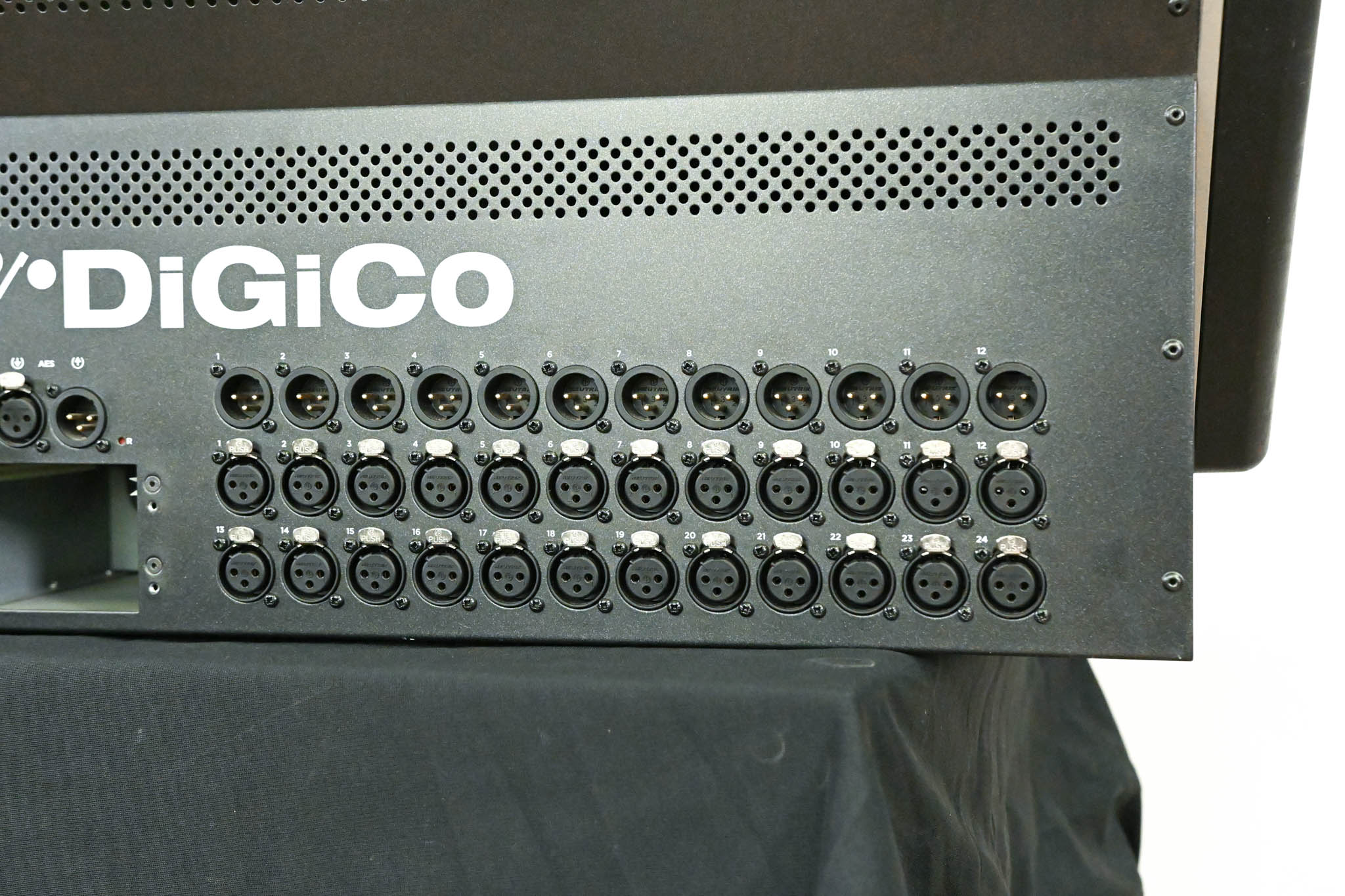 DiGiCo S21 48-Channel Digital Audio Mixing Console