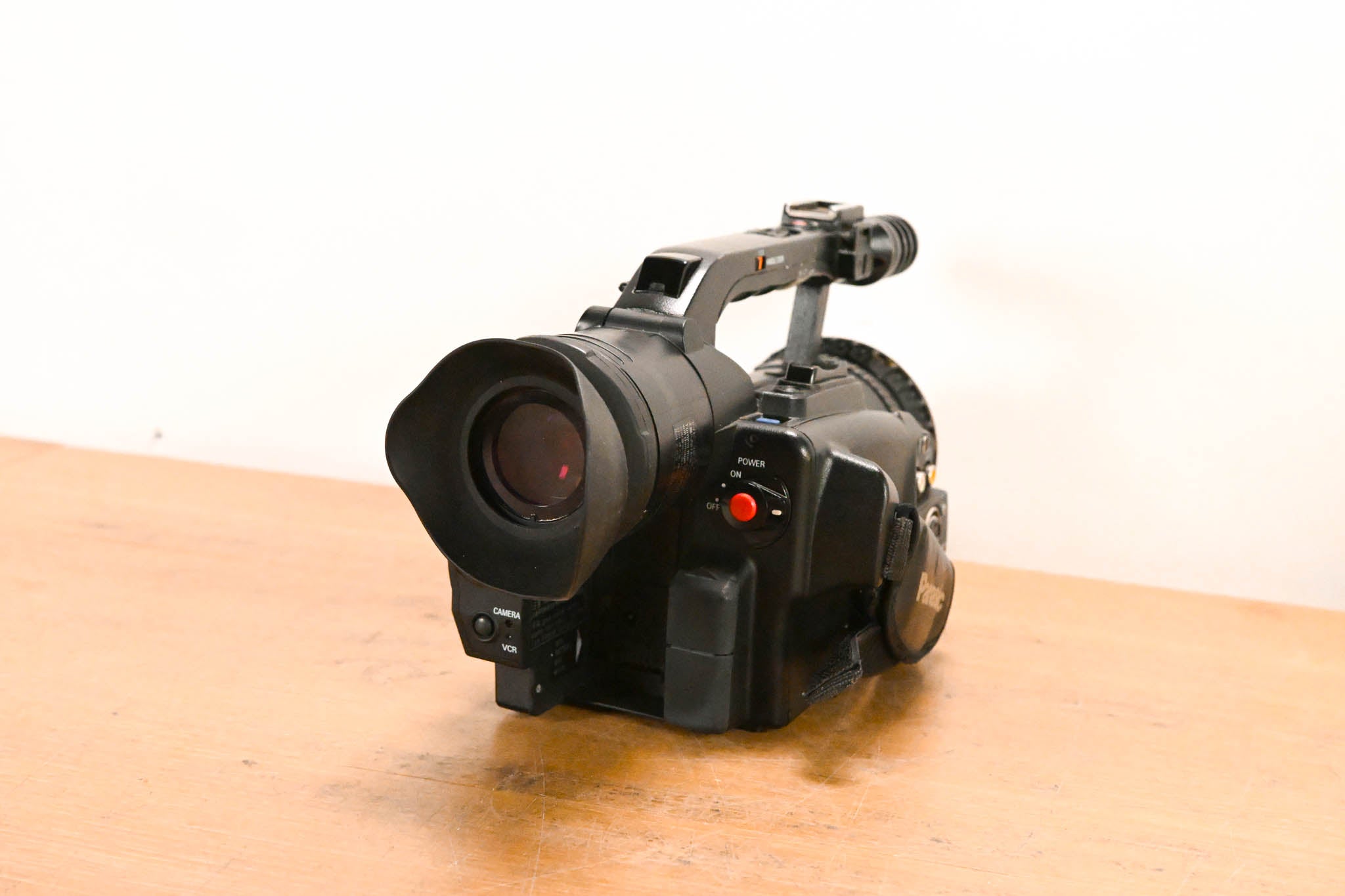 Panasonic AG-DVX100B 3-CCD Mini-DV Cinema Video Camcorder
