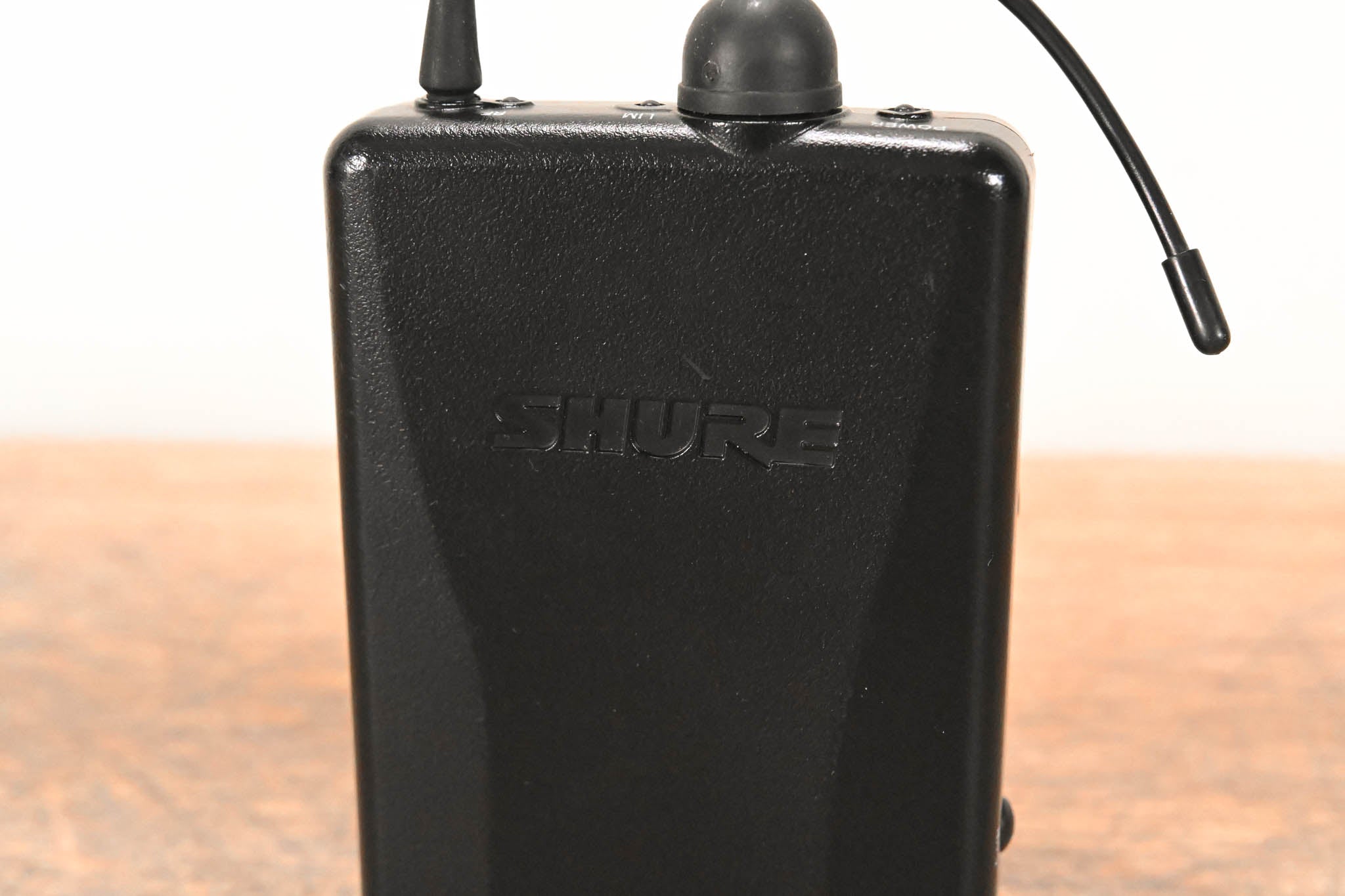 Shure PSM200 In-Ear Personal Monitoring System - H2 Band: 518-554 MHz