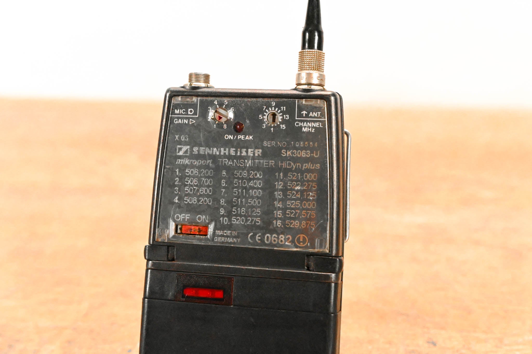 Sennheiser SK3063-U Wireless Bodypack Transmitter