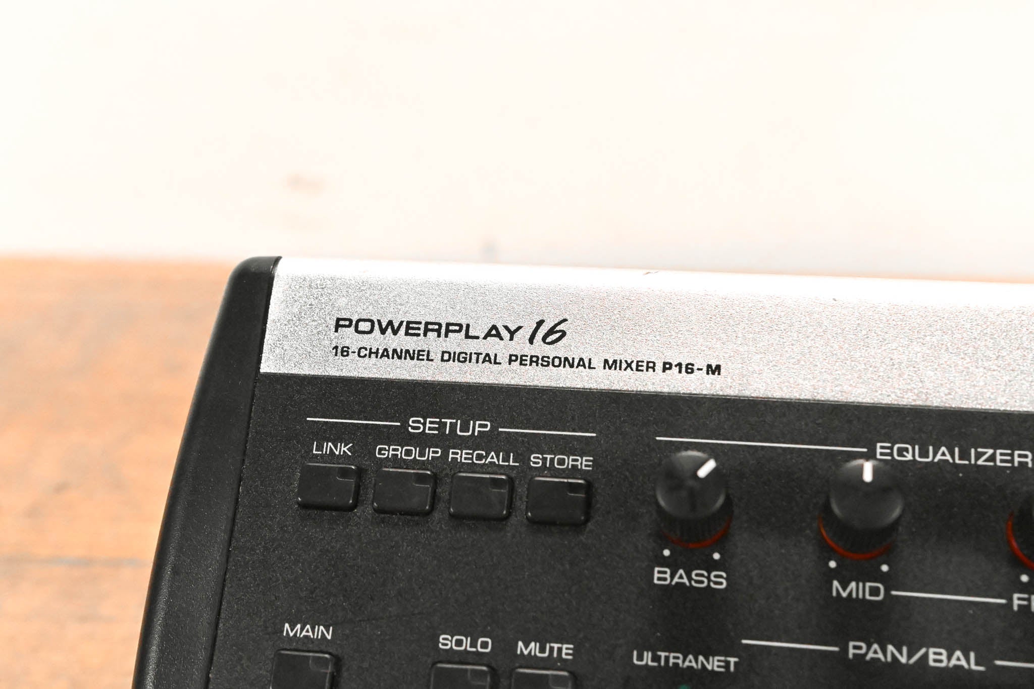 Behringer Powerplay P16-M 16-Channel Digital Personal Mixer