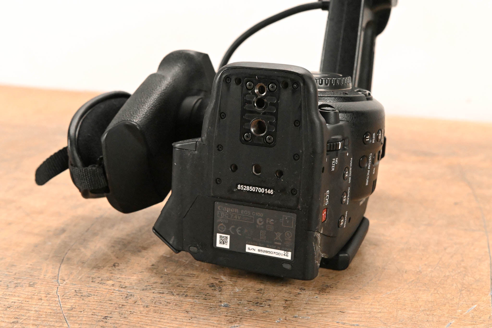 Canon EOS C100 Digital Cinema Camera