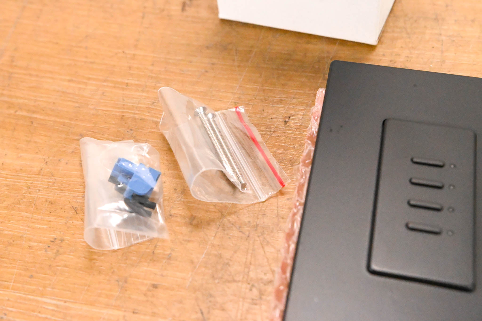Interactive Technologies ST-UD4-CB-RGB 2-Wire 4-Button Network Station