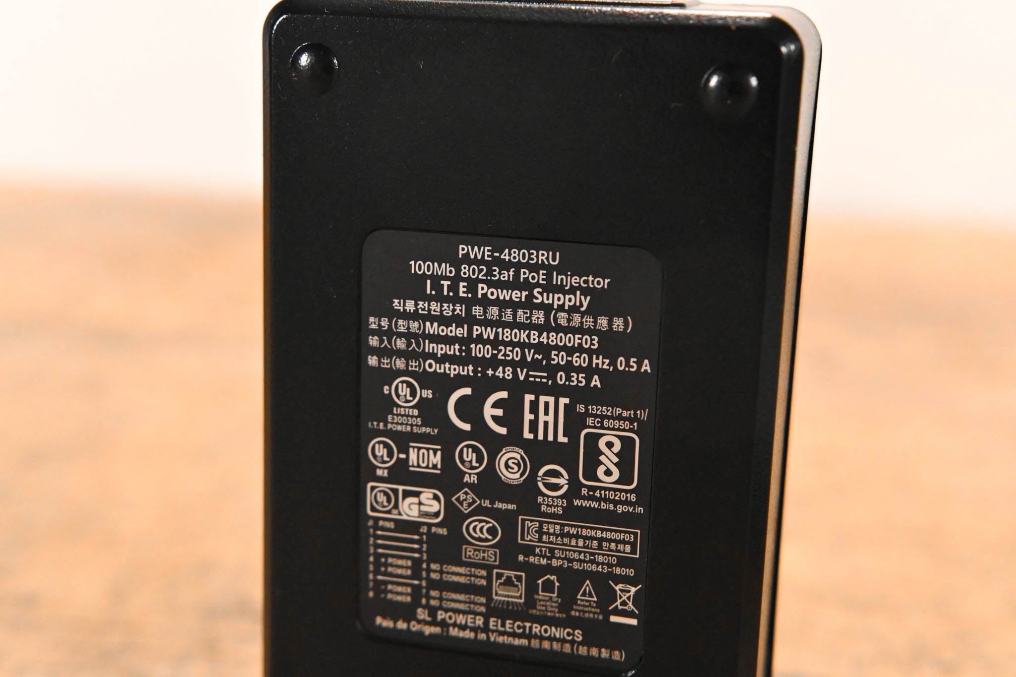 Crestron CEN-GWEXER-PWE infiNET EX Network and ER Wireless Gateway