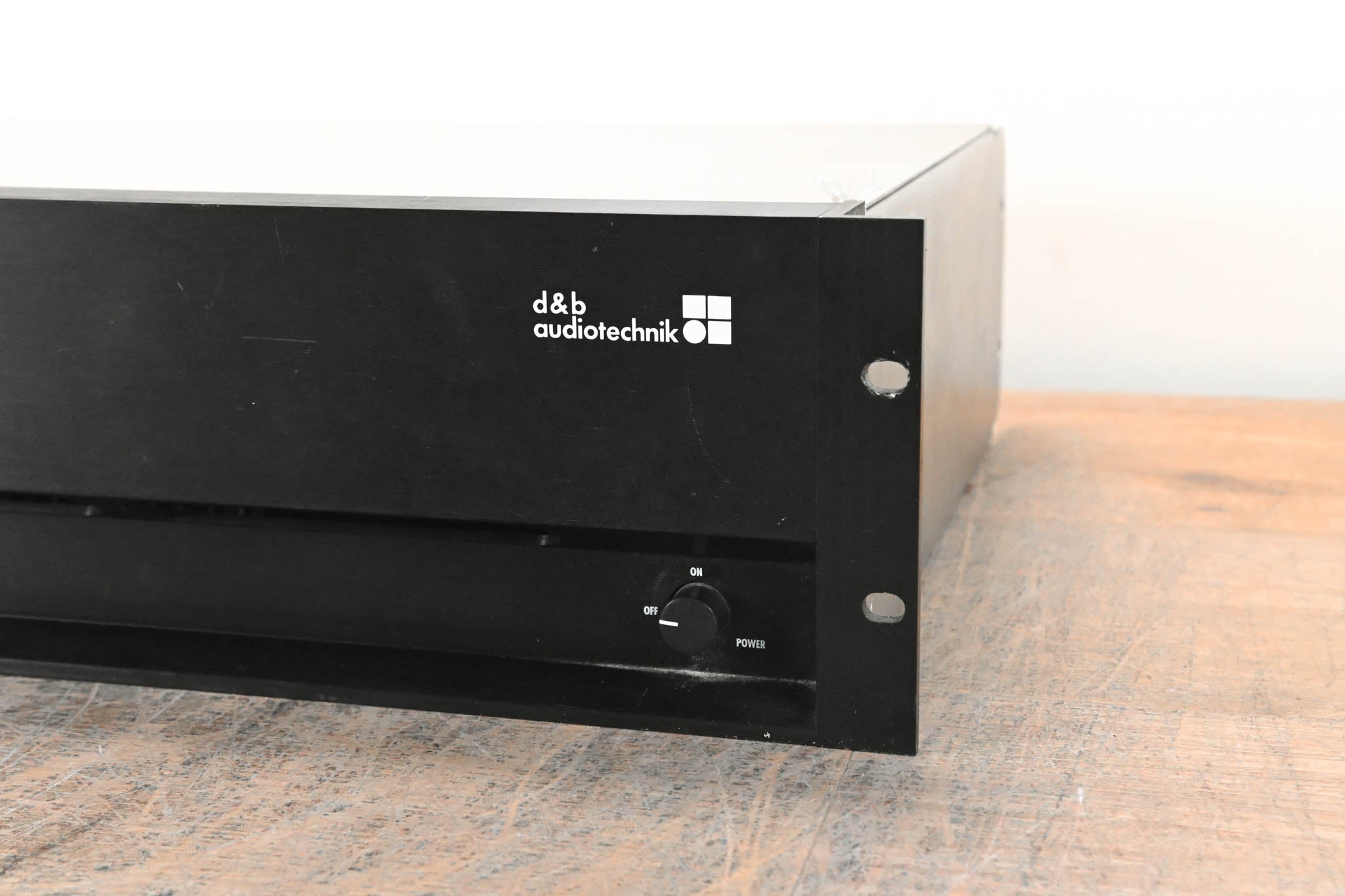 d&b audiotechnik D12 Dual-Channel Power Amplifier