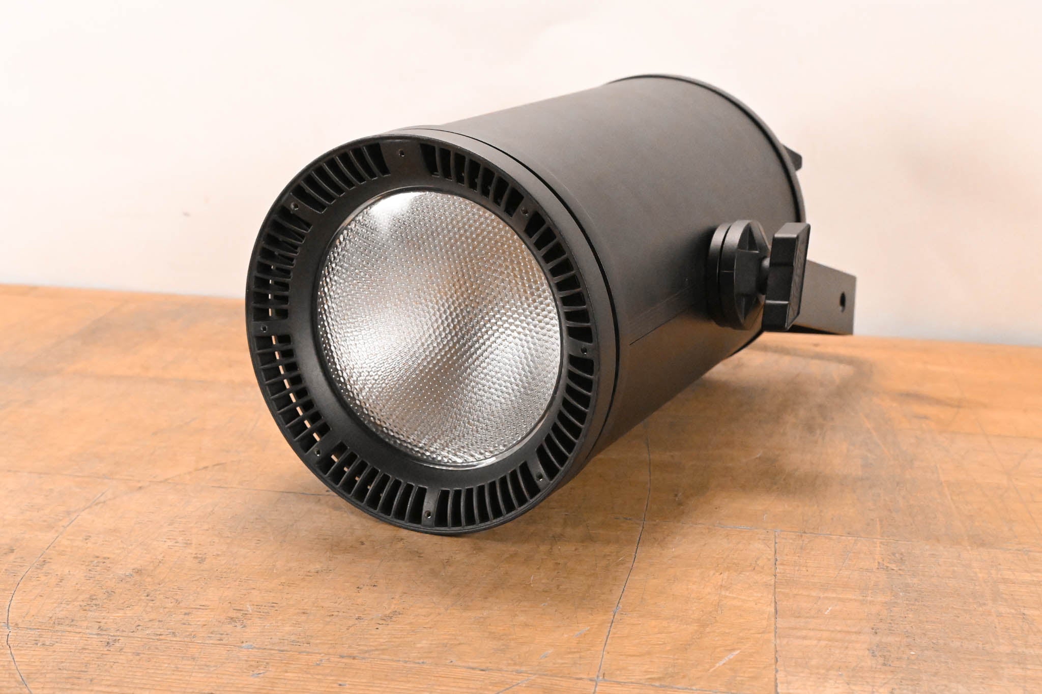 Elation Fuze Pendant 230W RGBWL LED House Light Fixture (NO PSU)