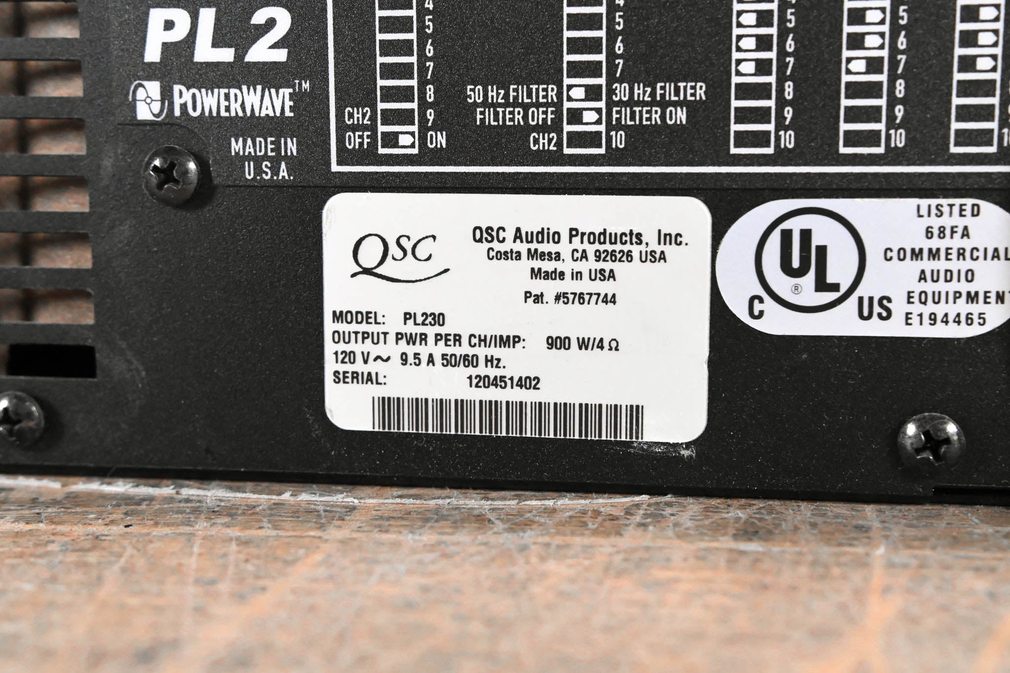 QSC PL230 PowerLight 2 Series 2-Channel 1500W Power Amplifier