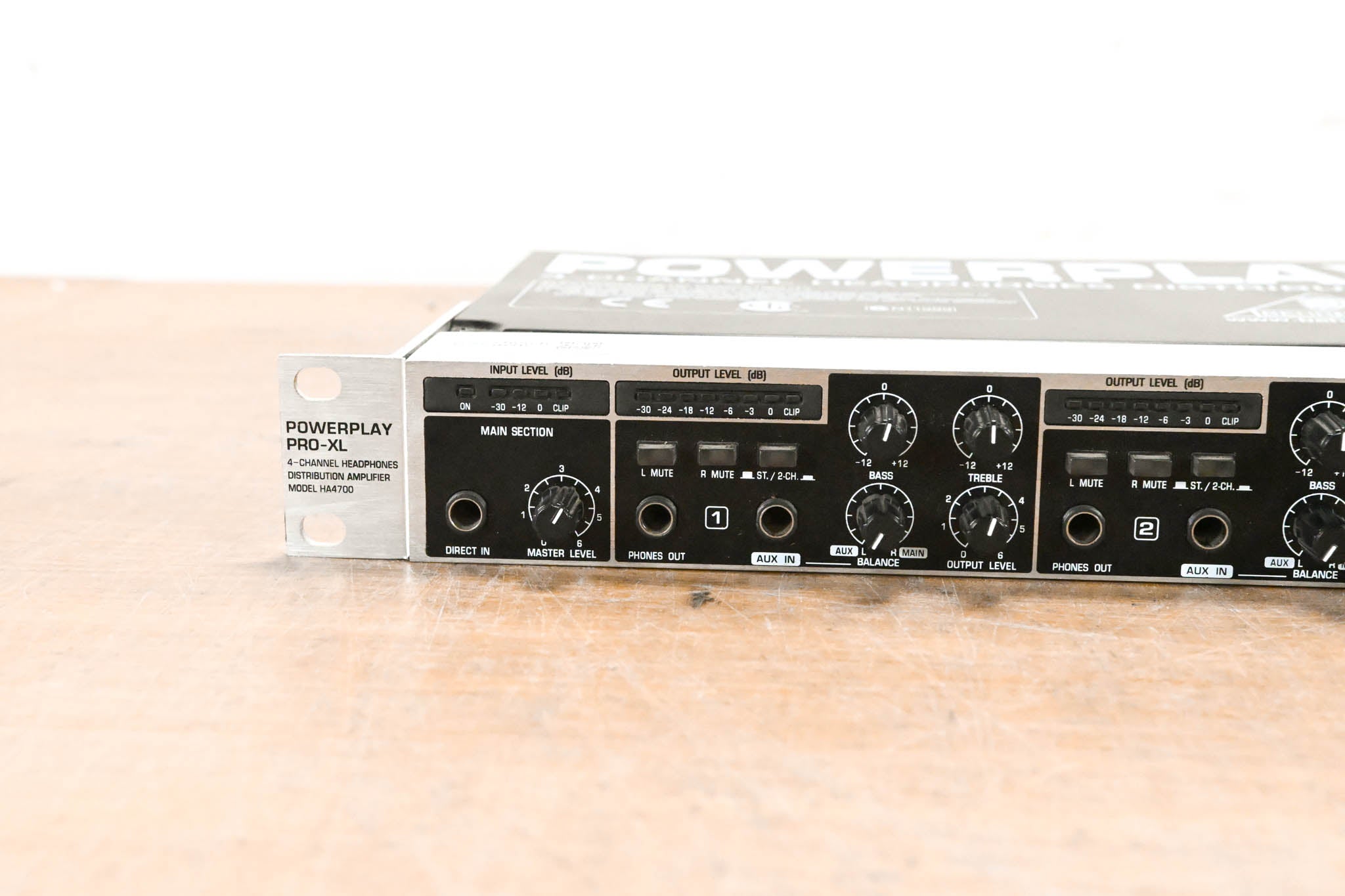 Behringer Powerplay Pro-XL HA4700 4-Channel Headphone Amplifier