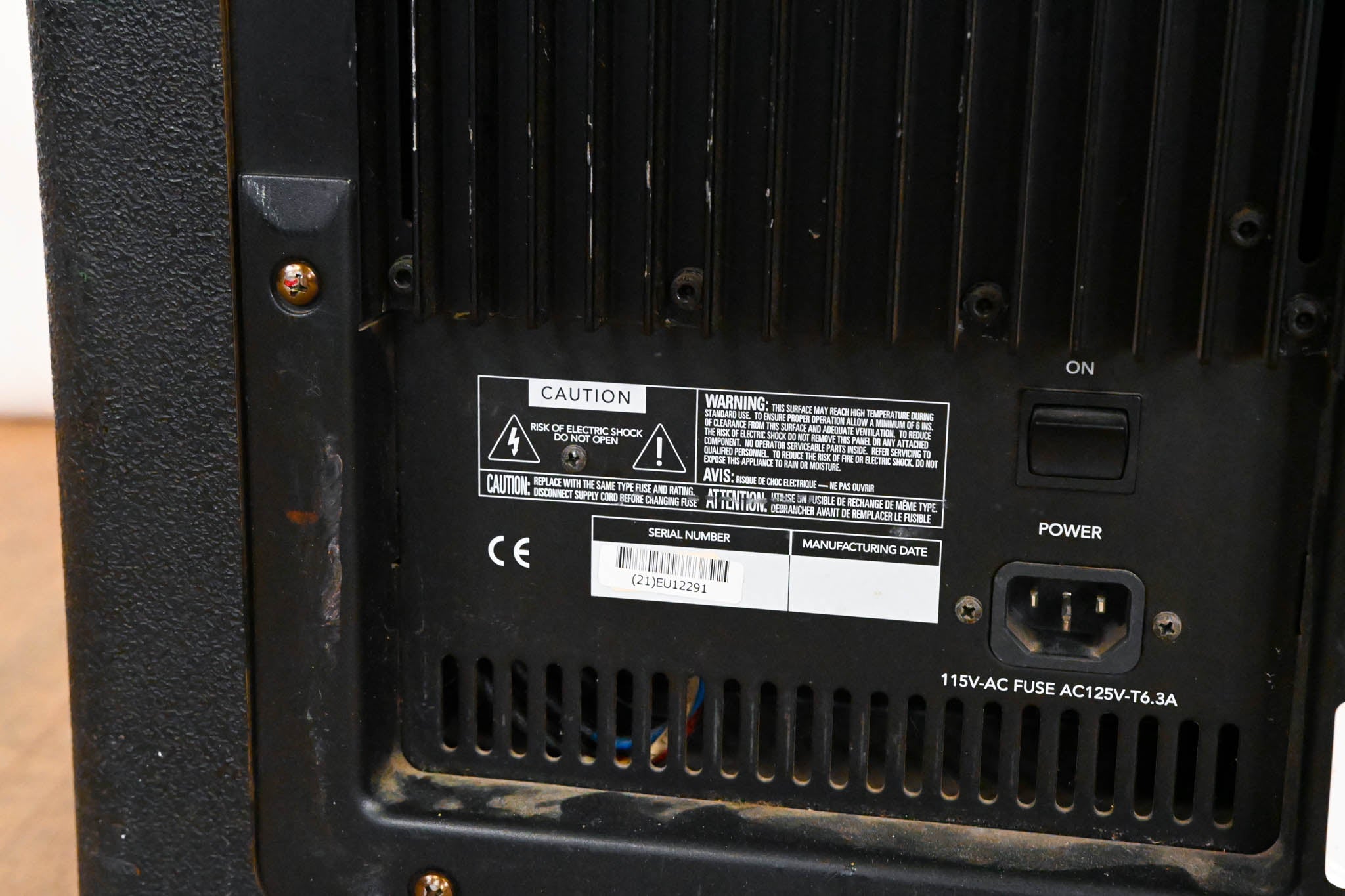 Mackie SA1521 15" Two-Way Powered Loudspeaker