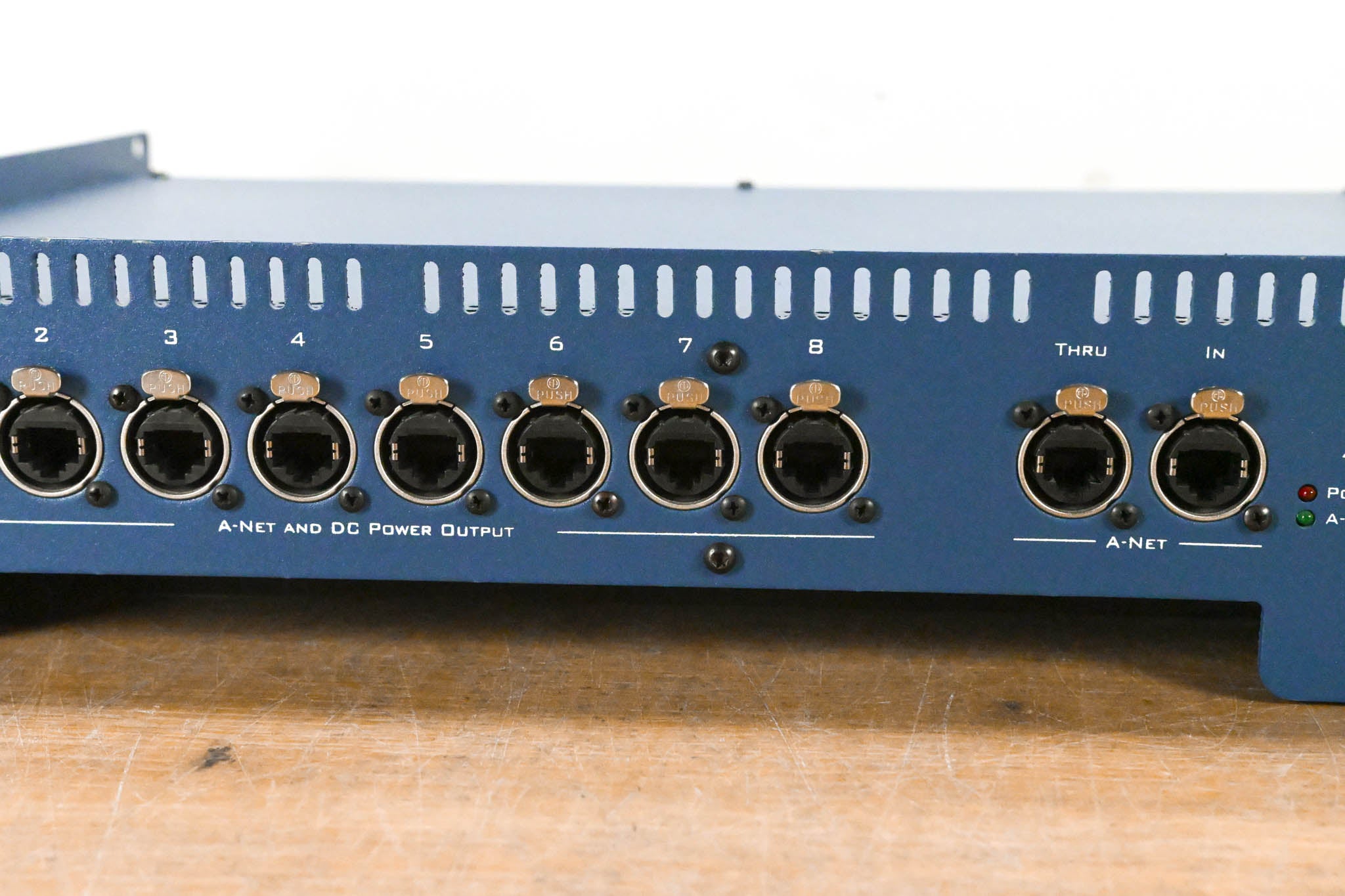 Aviom A-16D Pro A-Net Distributor