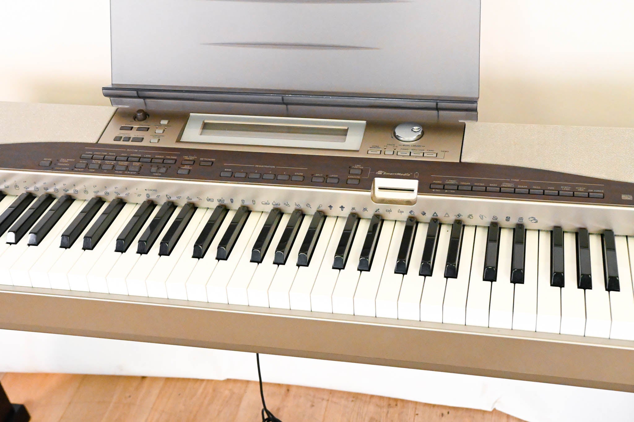Casio PX-400R 88-Key Privia Digital Piano w/ Stand (NO POWER SUPPLY)