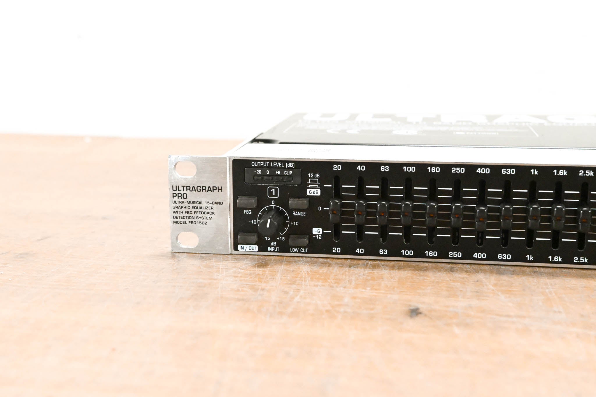 Behringer ULTRAGRAPH PRO FBQ1502 15-Band Stereo Graphic Equalizer