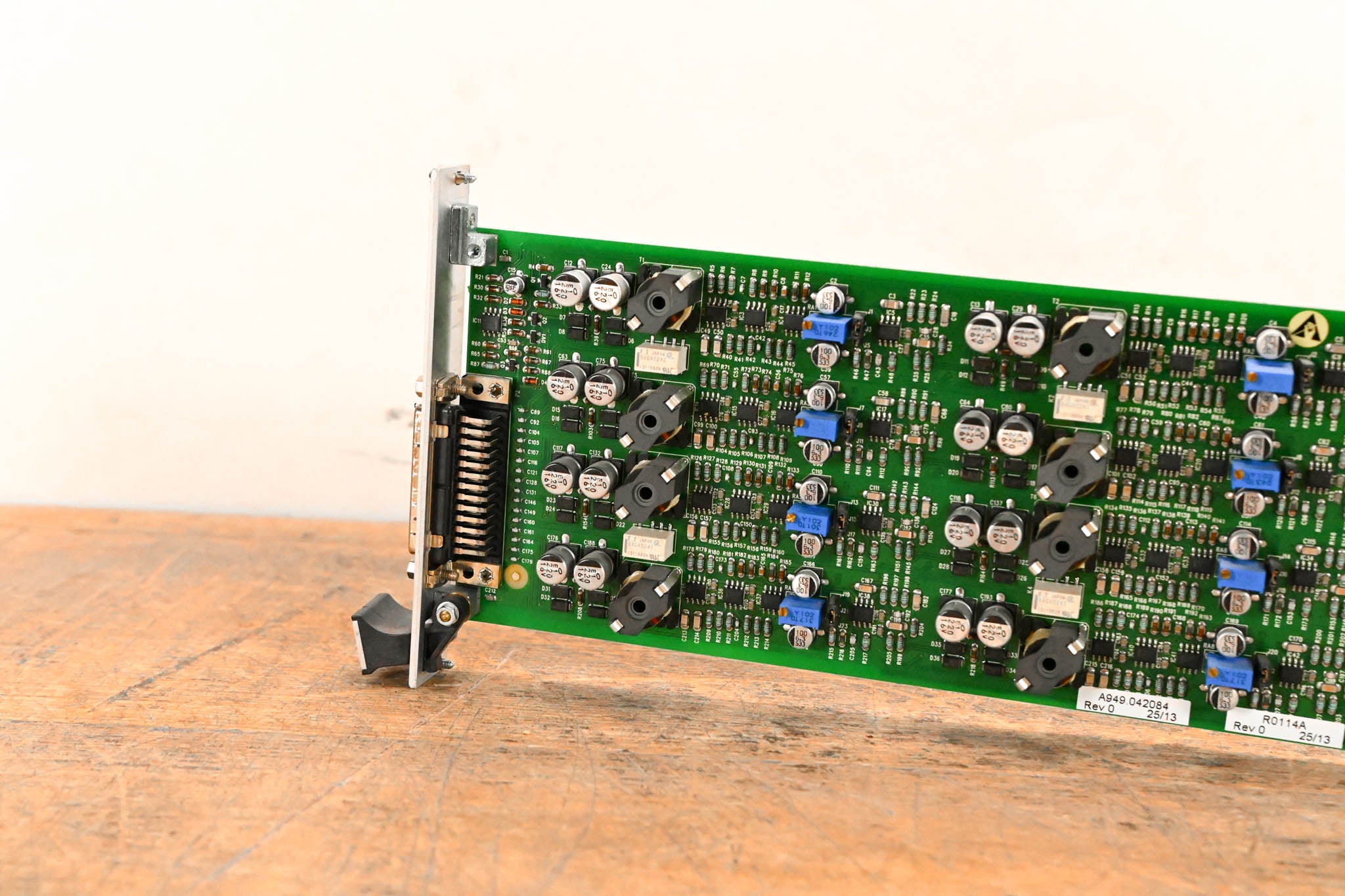 Studer 8-Channel Analog Line Out Card for D21m & D23m Modular I/O System