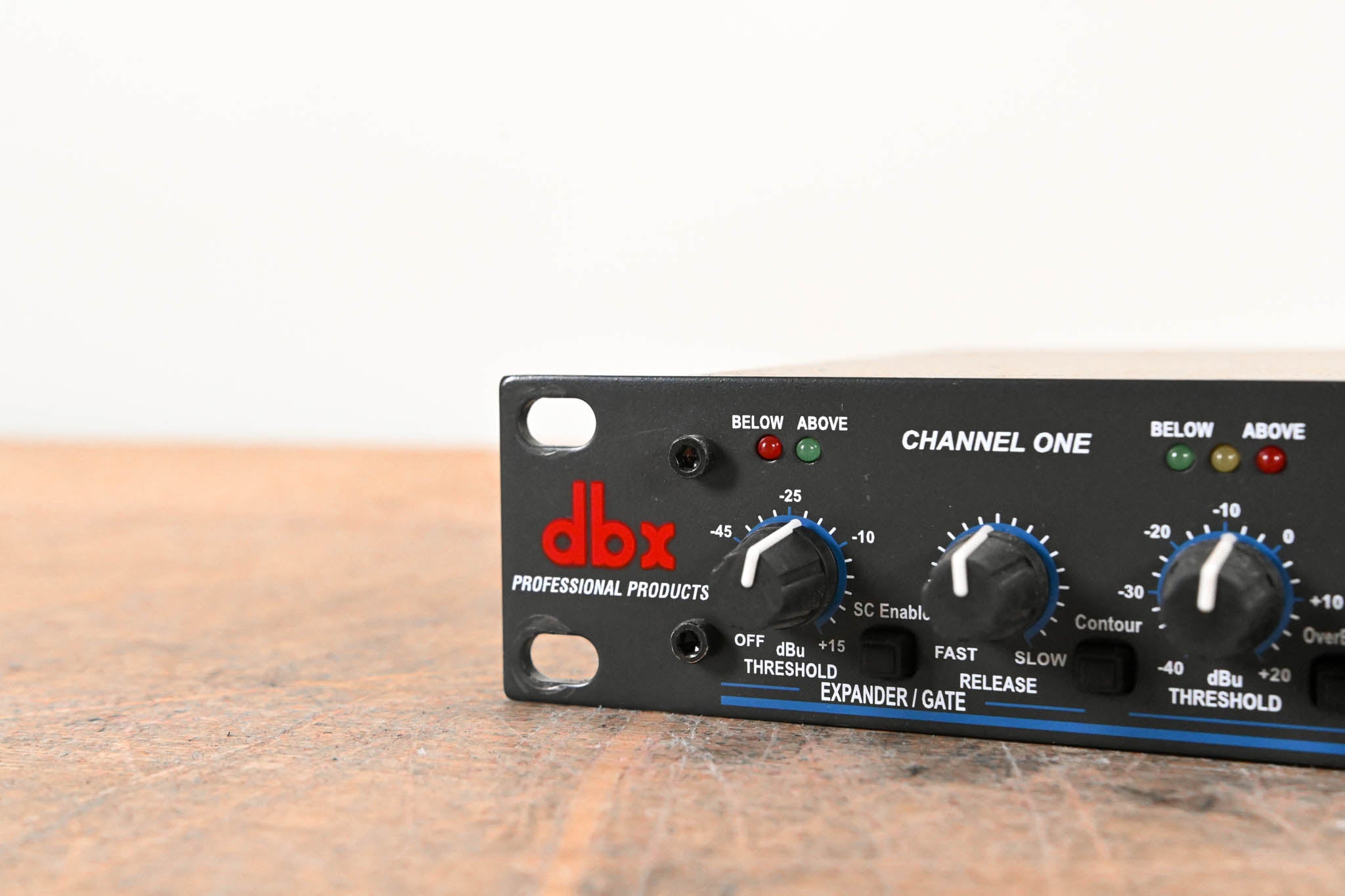 dbx 166XL 2-Channel Compressor/Limiter/Gate