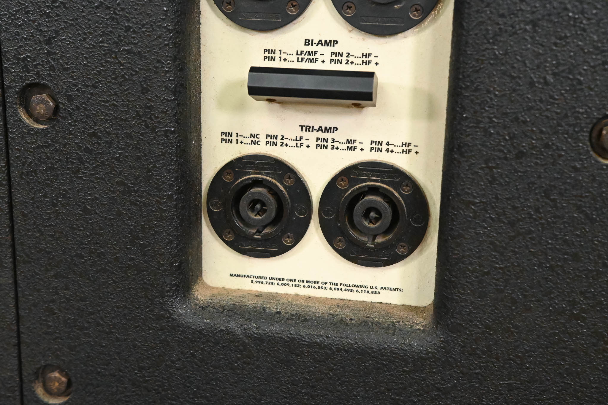 EAW KF650z Virtual Array Full Range Loudspeaker (PAIR) w/ Road Case