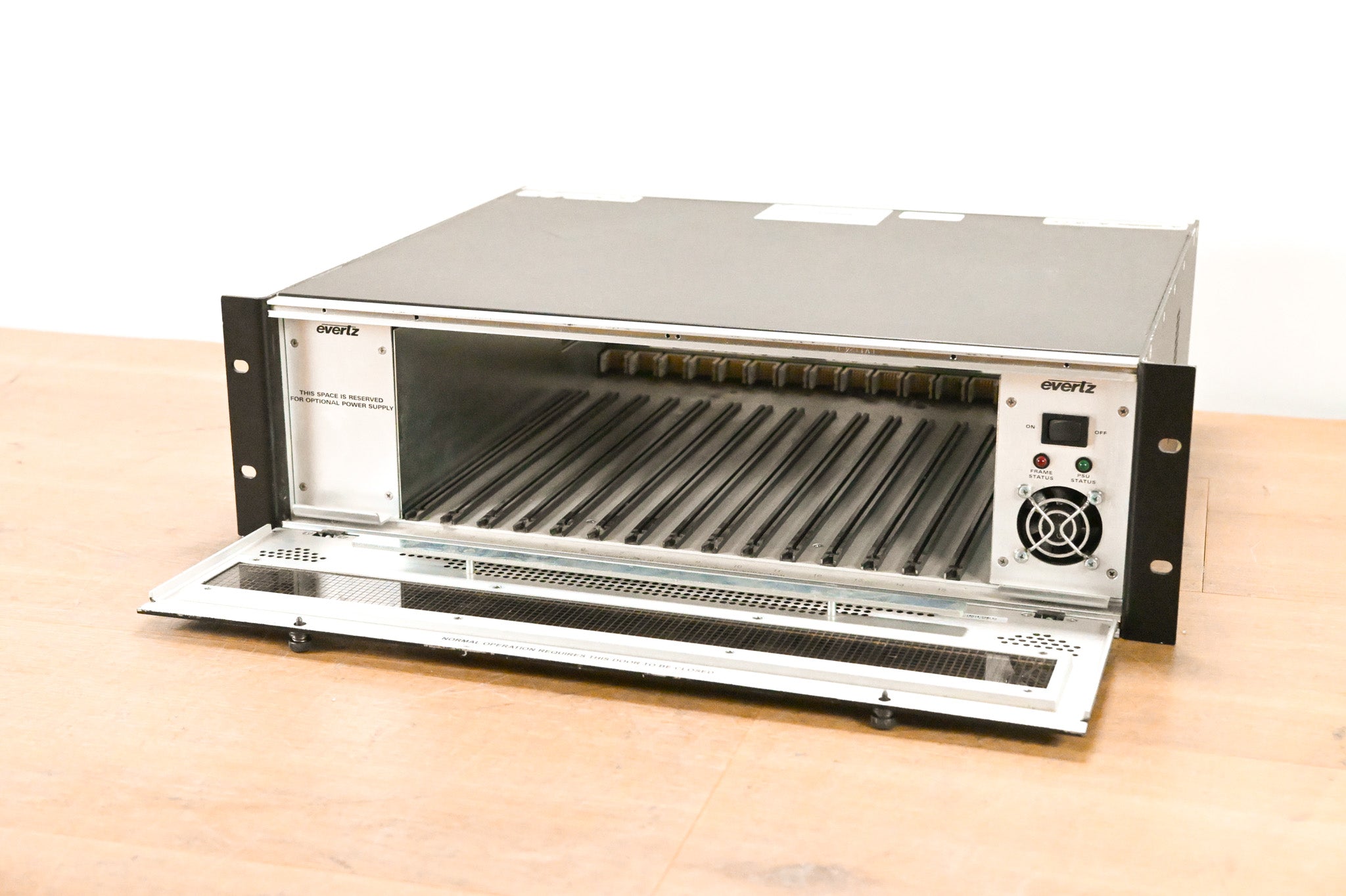 Evertz 7700FR-C MultiFrame Chassis