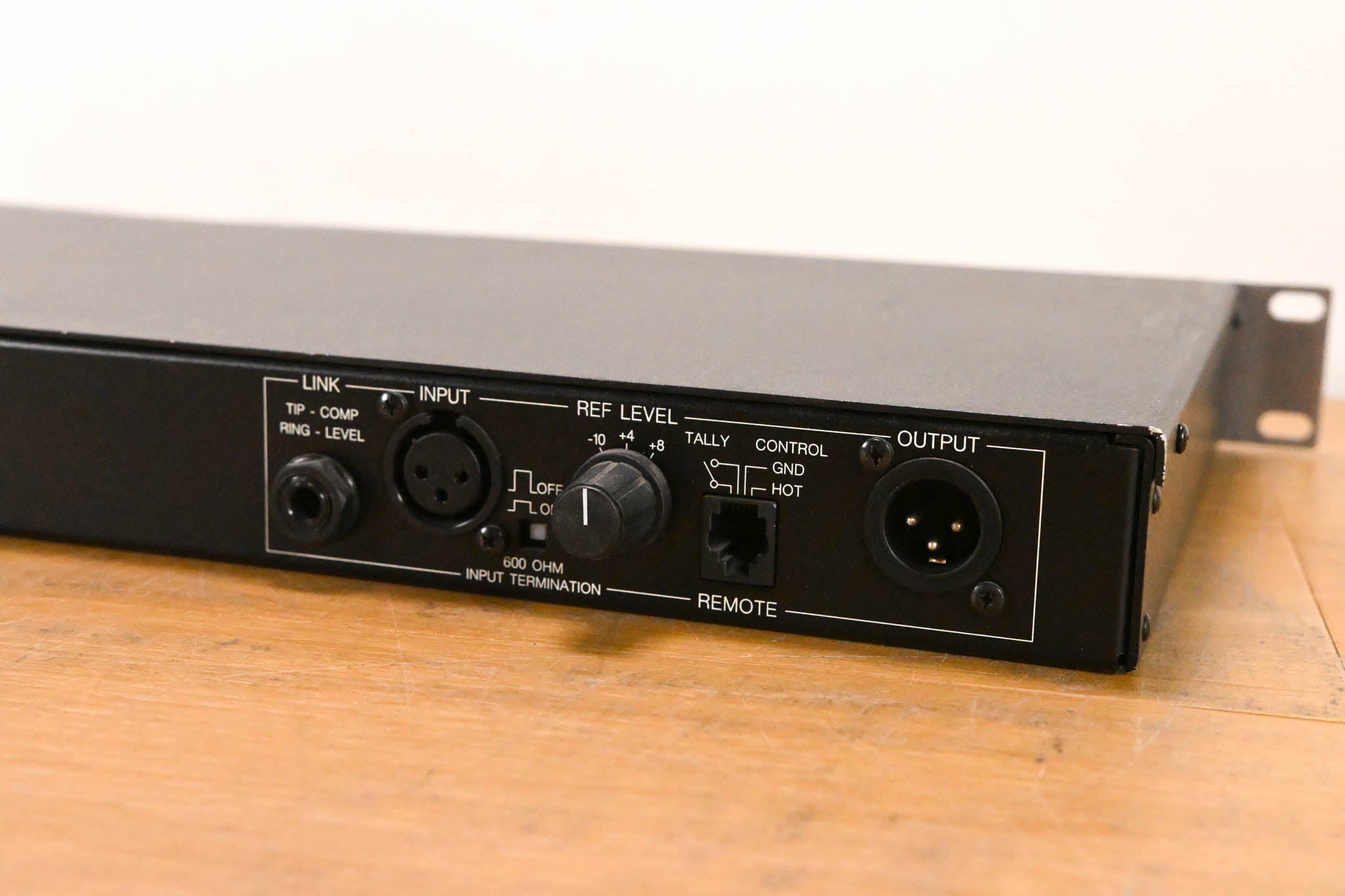 Aphex Compellor 323A Aural Exciter Compressor Leveler Limiter
