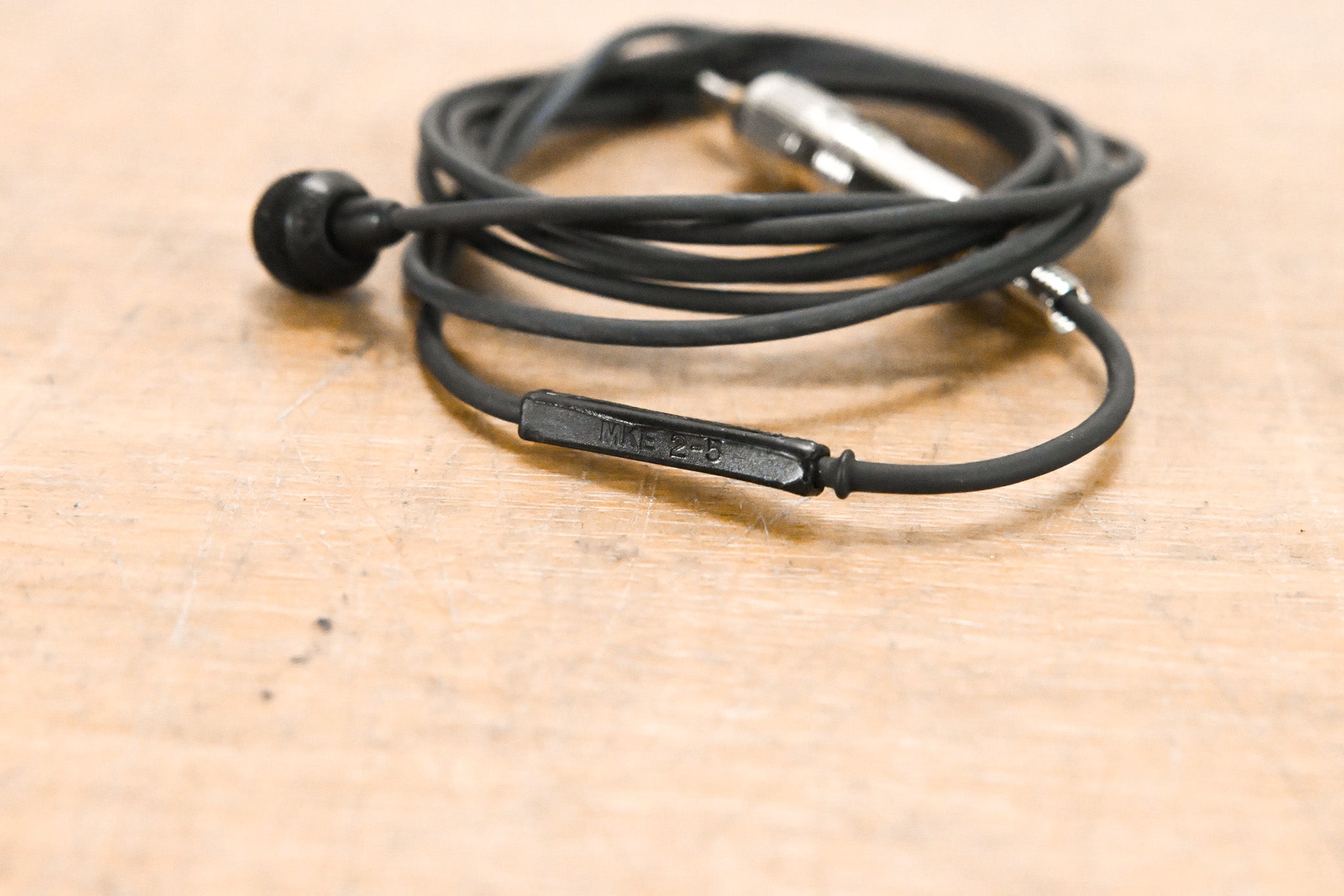 Sennheiser MKE 2 Lavalier Lapel Microphone w/ Locking 3.5mm Connector