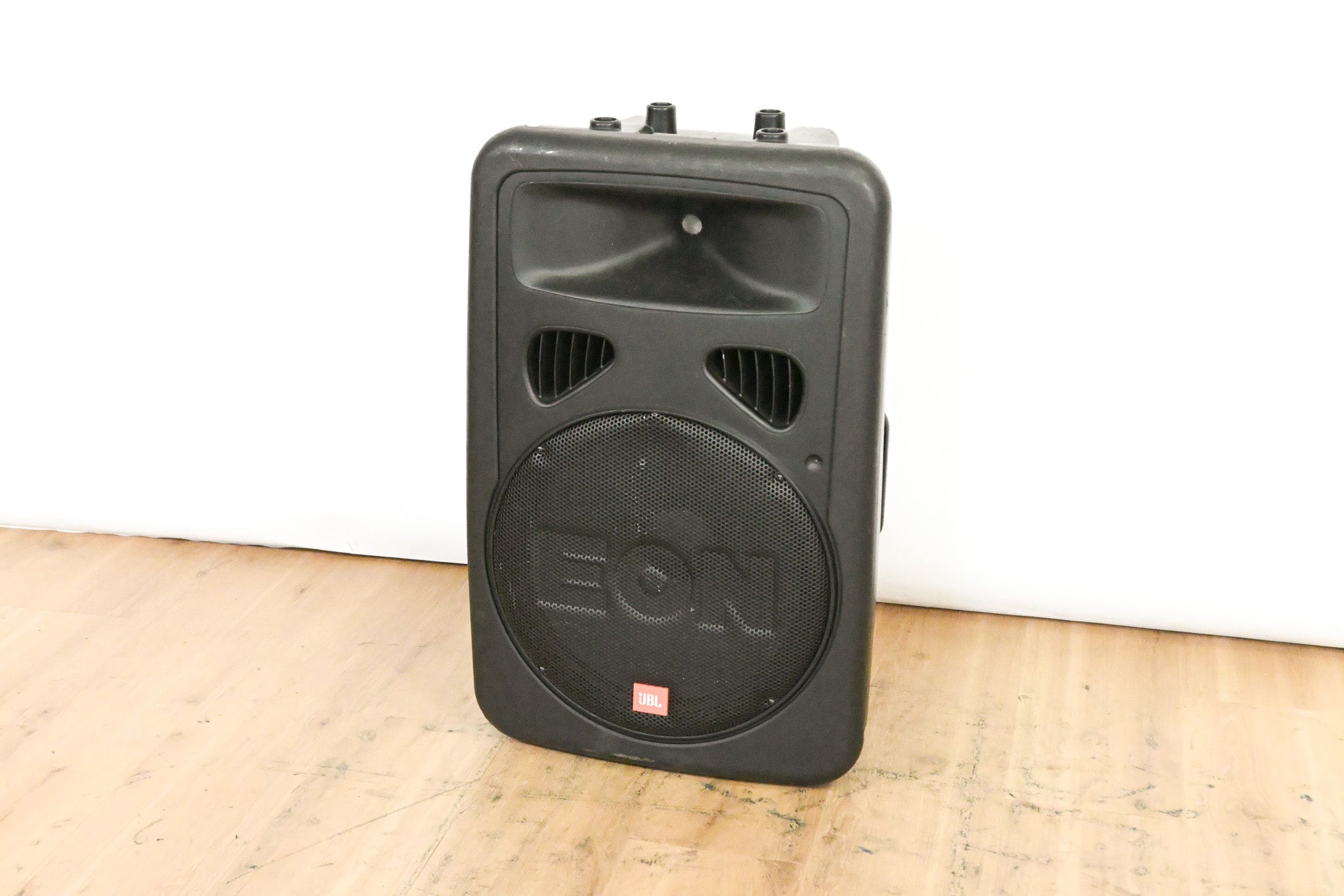 JBL EON15 G2 Two-Way 15-inch Powered Speaker