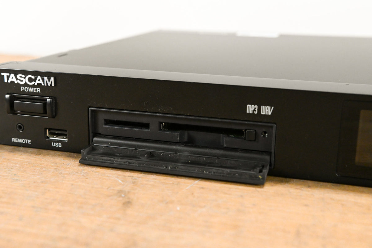 TASCAM SS-R100 Solid State Digital Audio Recorder
