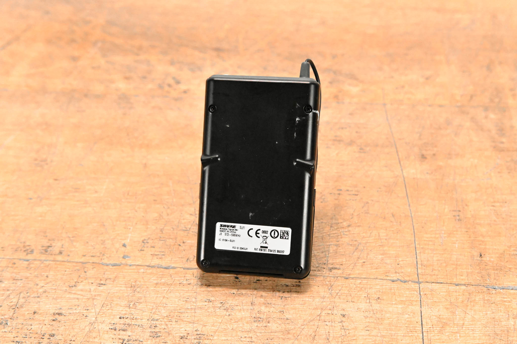 Shure SLX1 Wireless Bodypack Transmitter - J3 Band: 572-596 MHz