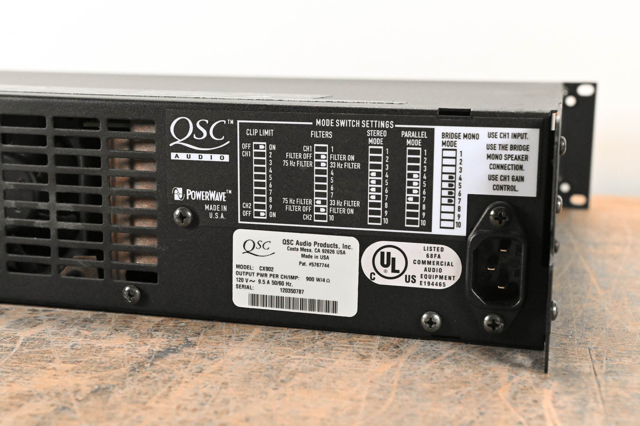 QSC CX902 2-Channel Power Amplifier