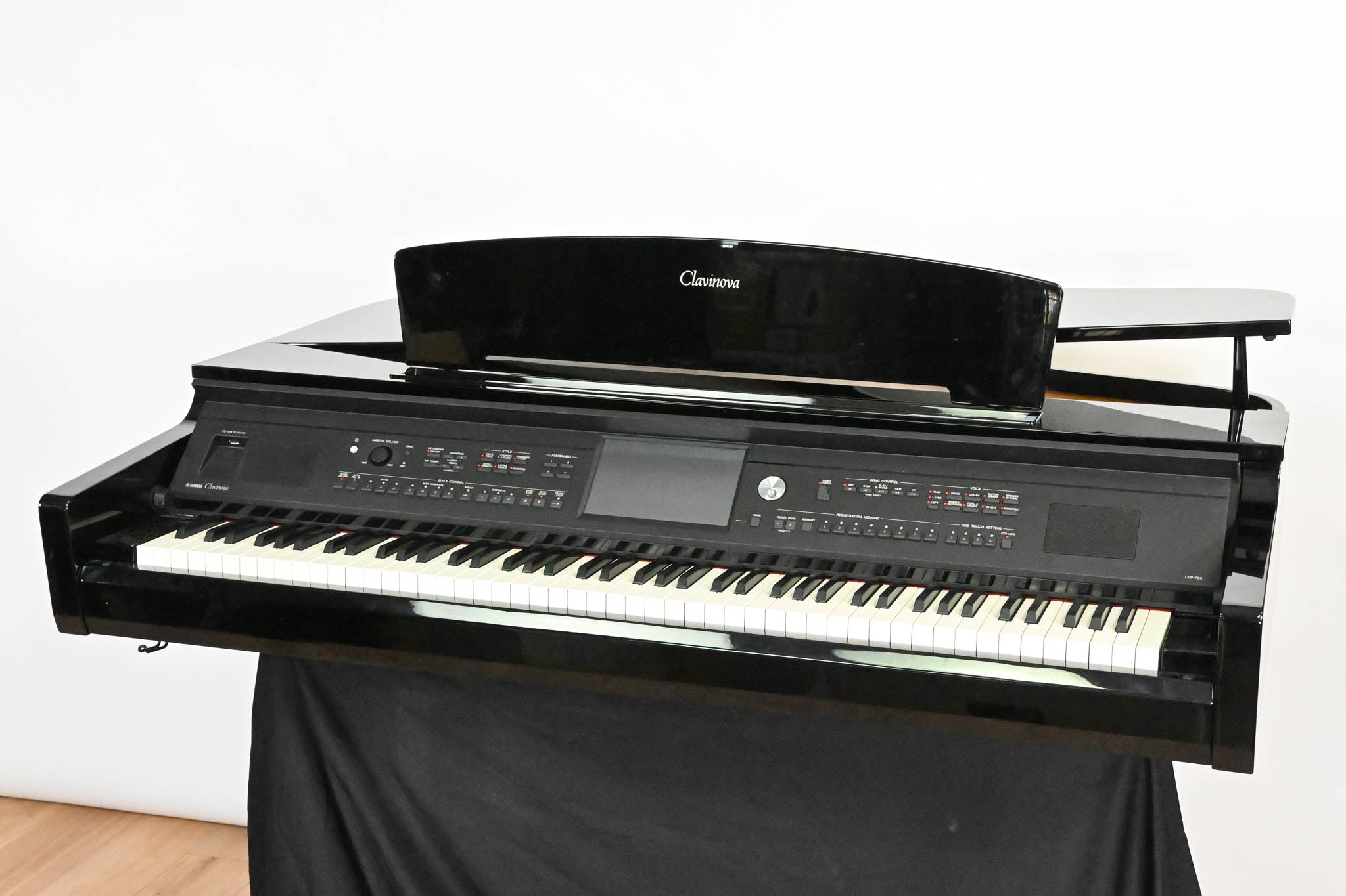 Yamaha CVP-709 Clavinova 88-Key Digital Piano