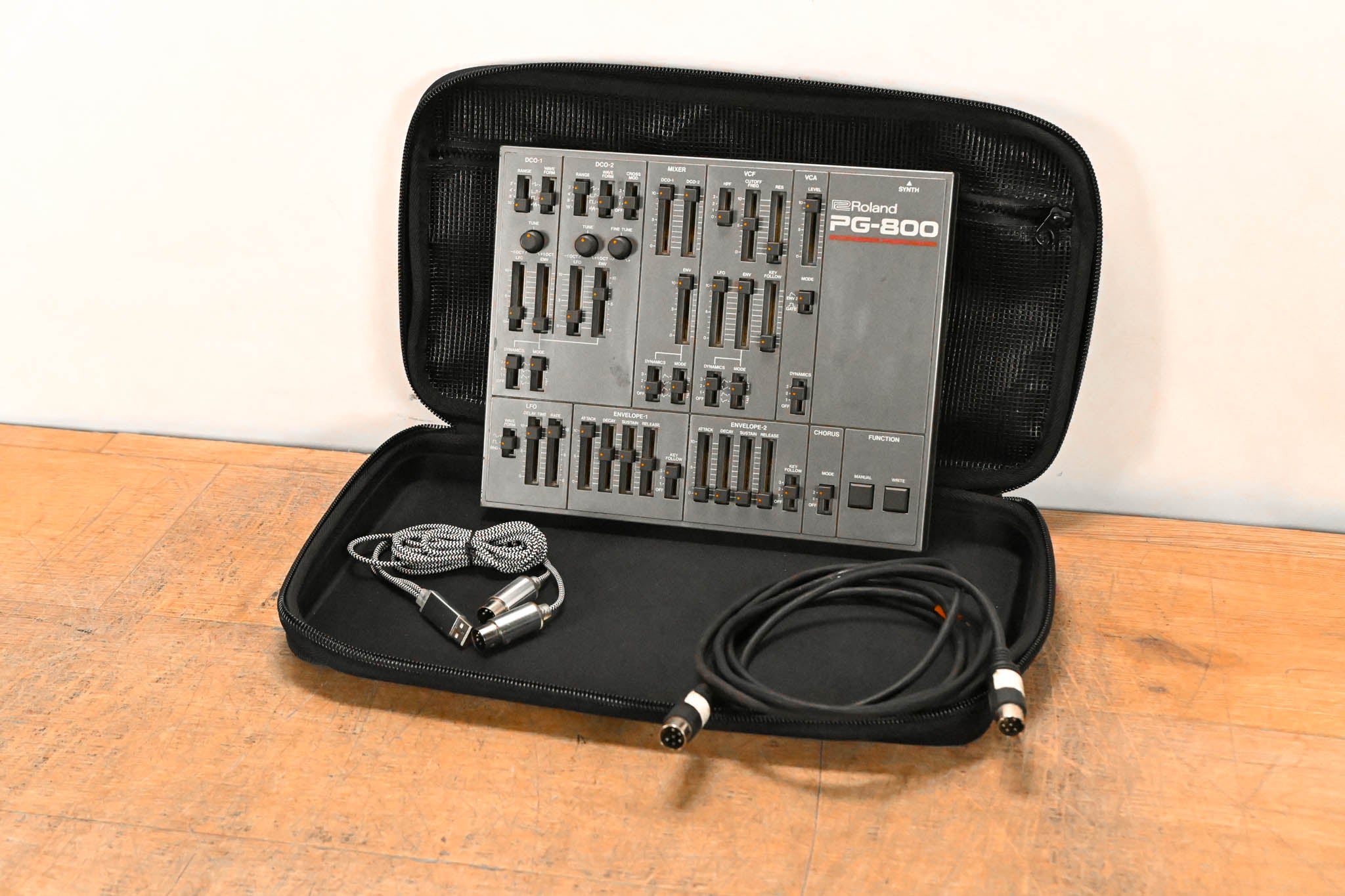 Roland PG-800 Synthesizer Programmer