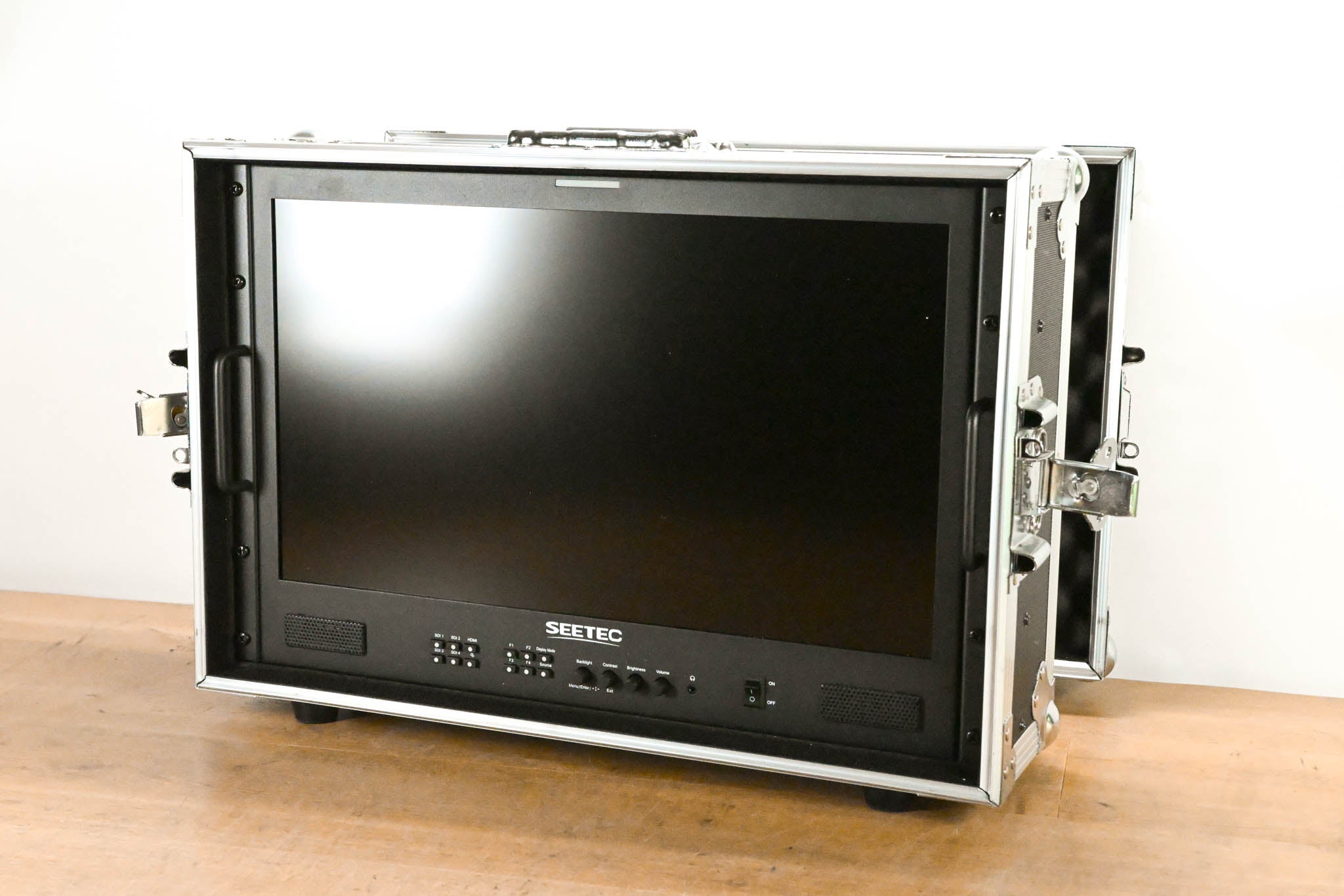 SEETEC ATEM215S-CO 21.5" 1920x1080 Carry On Director Monitor (NO PSU)