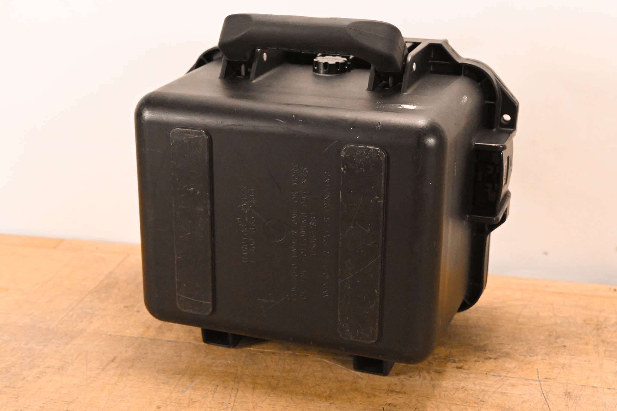 Pelican Storm Case iM2075 - Interior Dimensions: 9.5
