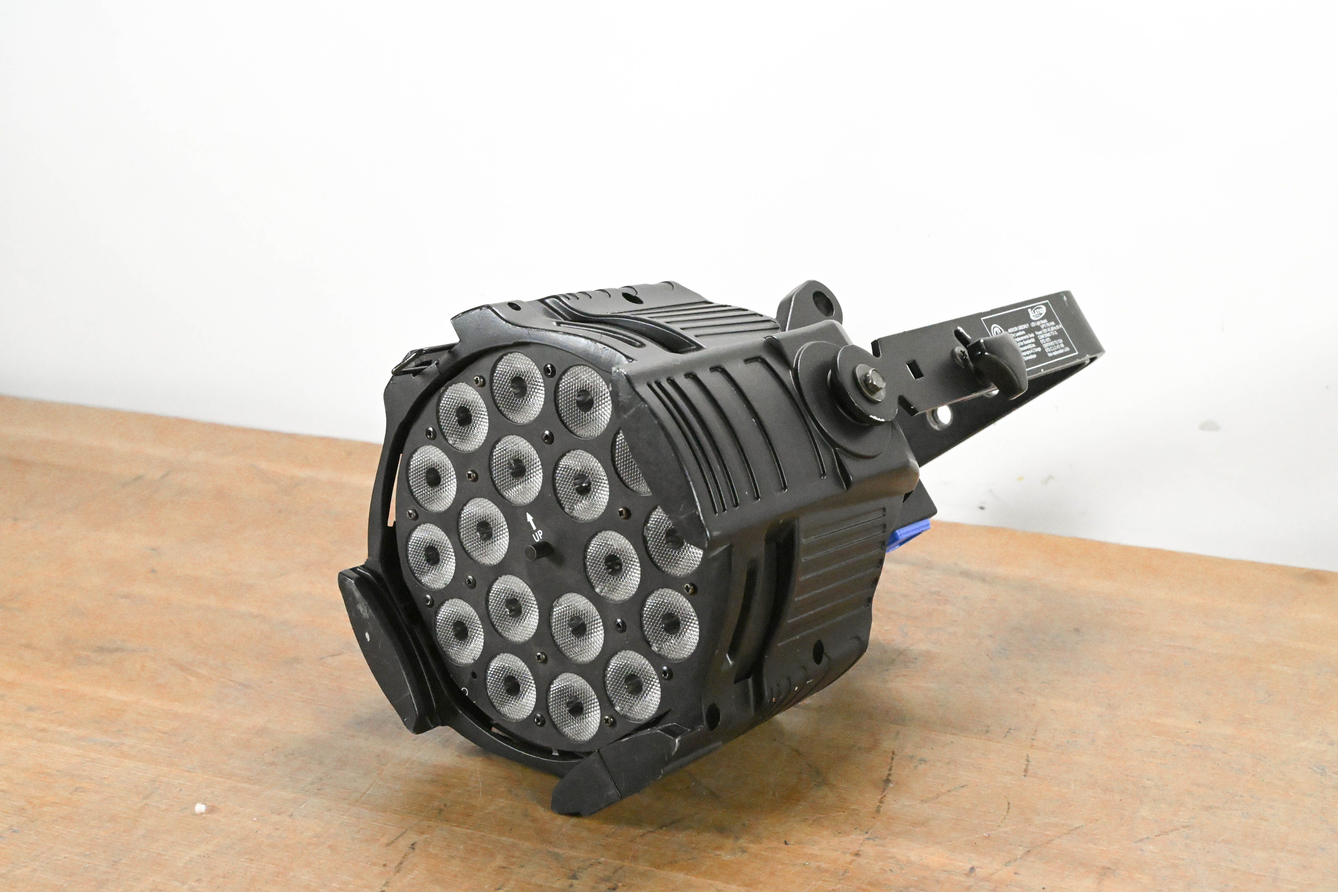 Elation OPTI TRI PAR 18 x 3W Tri Color LED Par