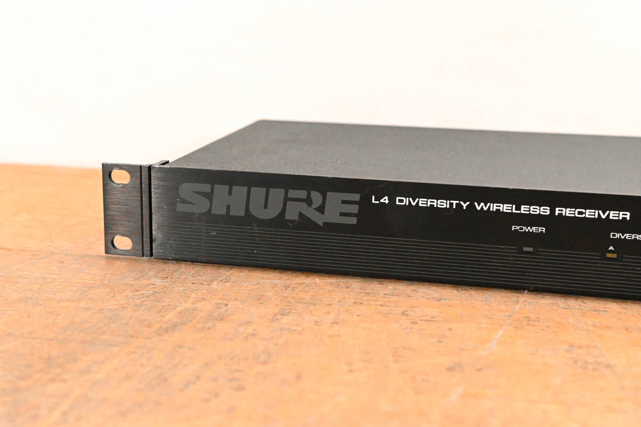 Shure L4 Diversity Wireless Receiver - 177.000 MHz (NO POWER SUPPLY)