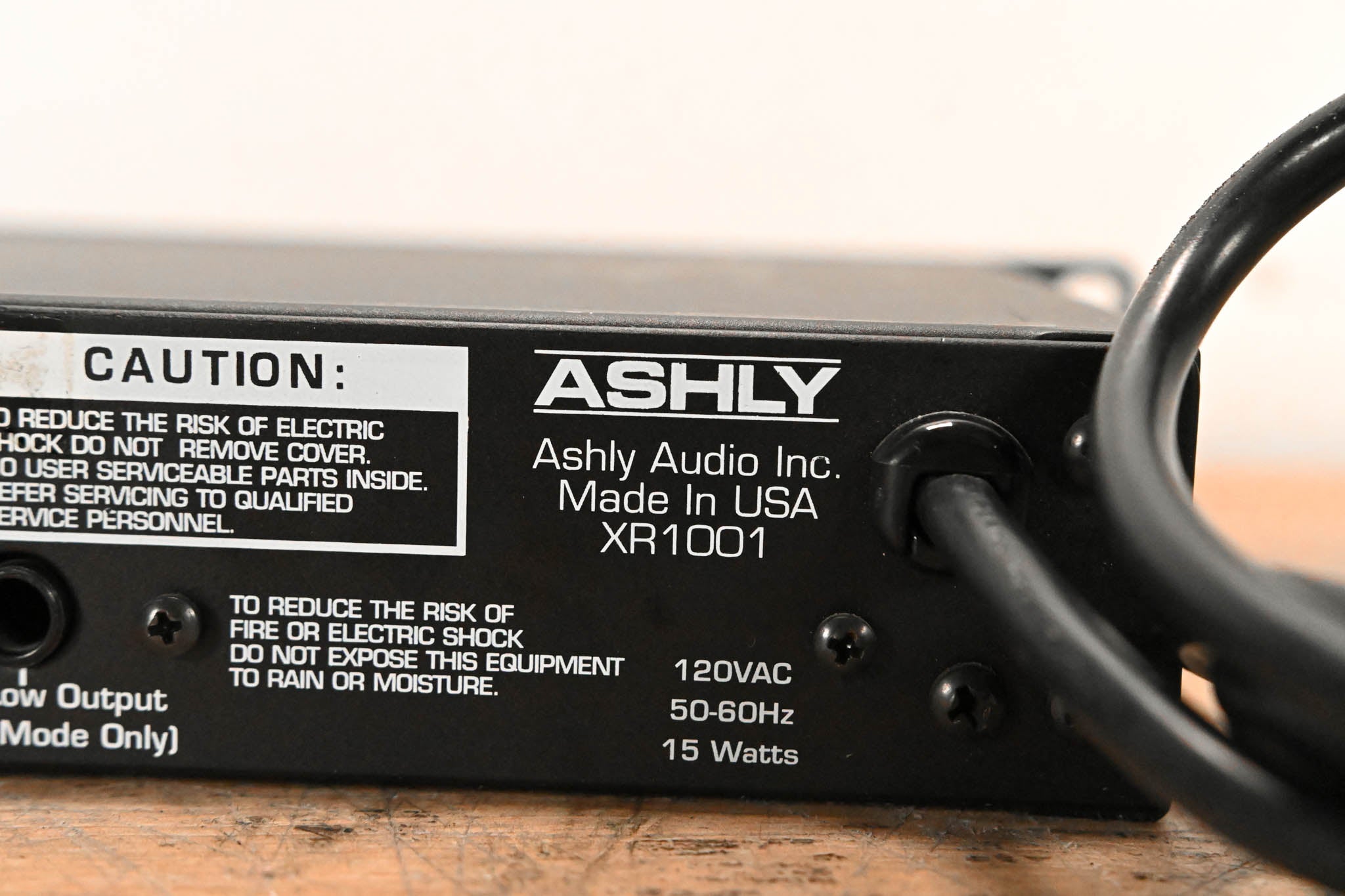 Ashly XR-1001 Stereo 2-Way, Mono 3-Way Crossover