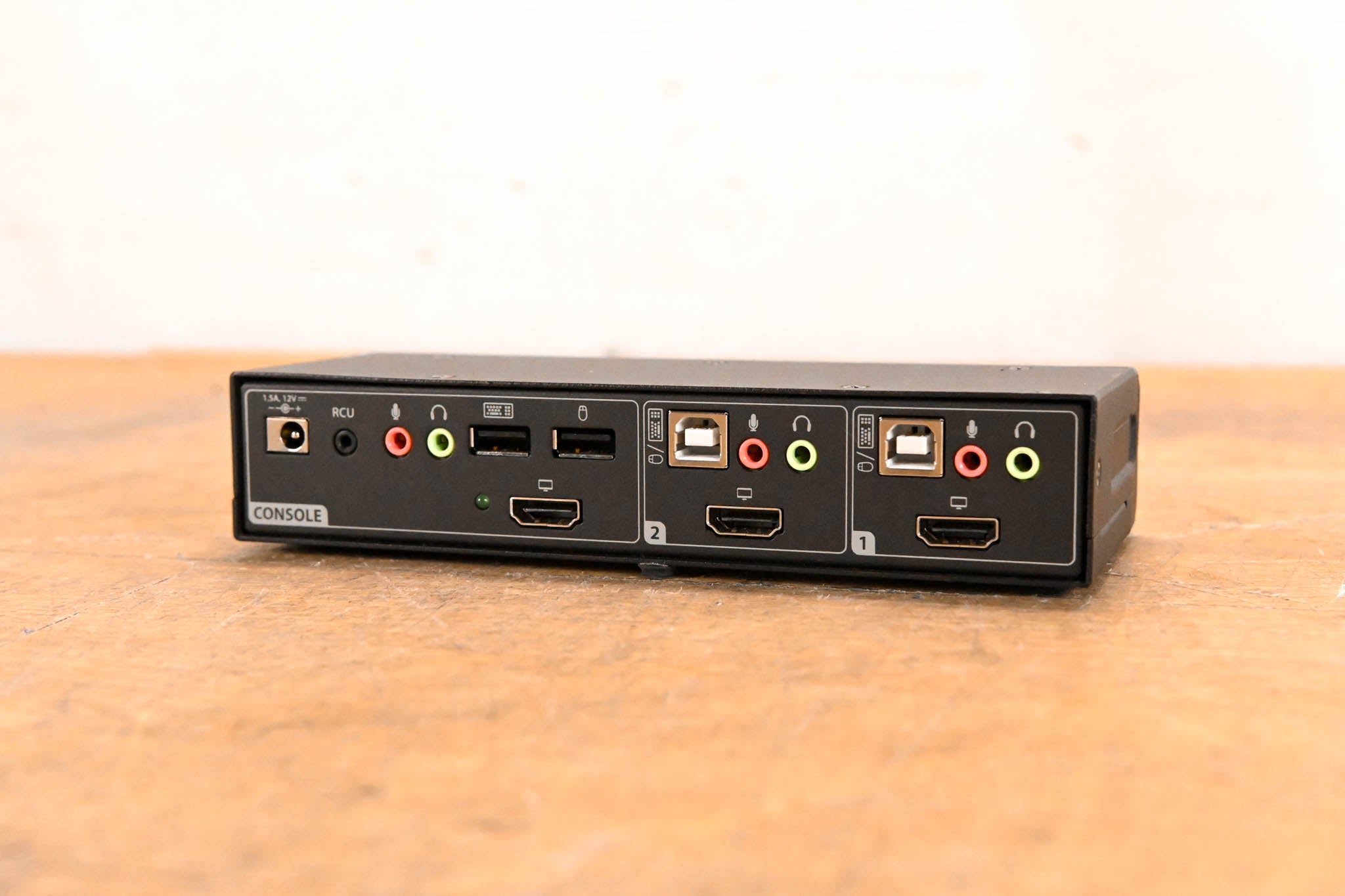 Vertiv Avocent SV220H 2-Port HDMI 4K Desktop KVM Switch (NO PSU)