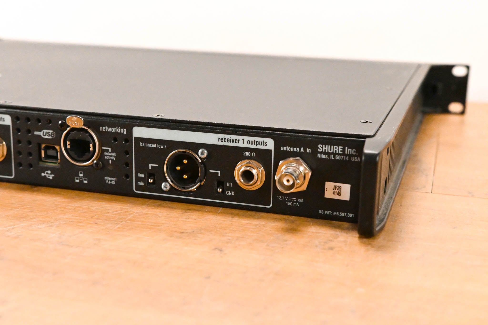 Shure UR4D Dual-Channel UHF Wireless Receiver - H4 Band: 518-578 MHz