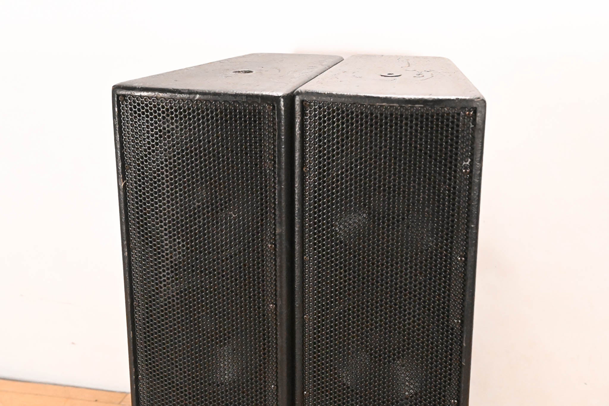 EAW JF50s Compact 2-Way Full Range Passive Loudspeaker (PAIR)