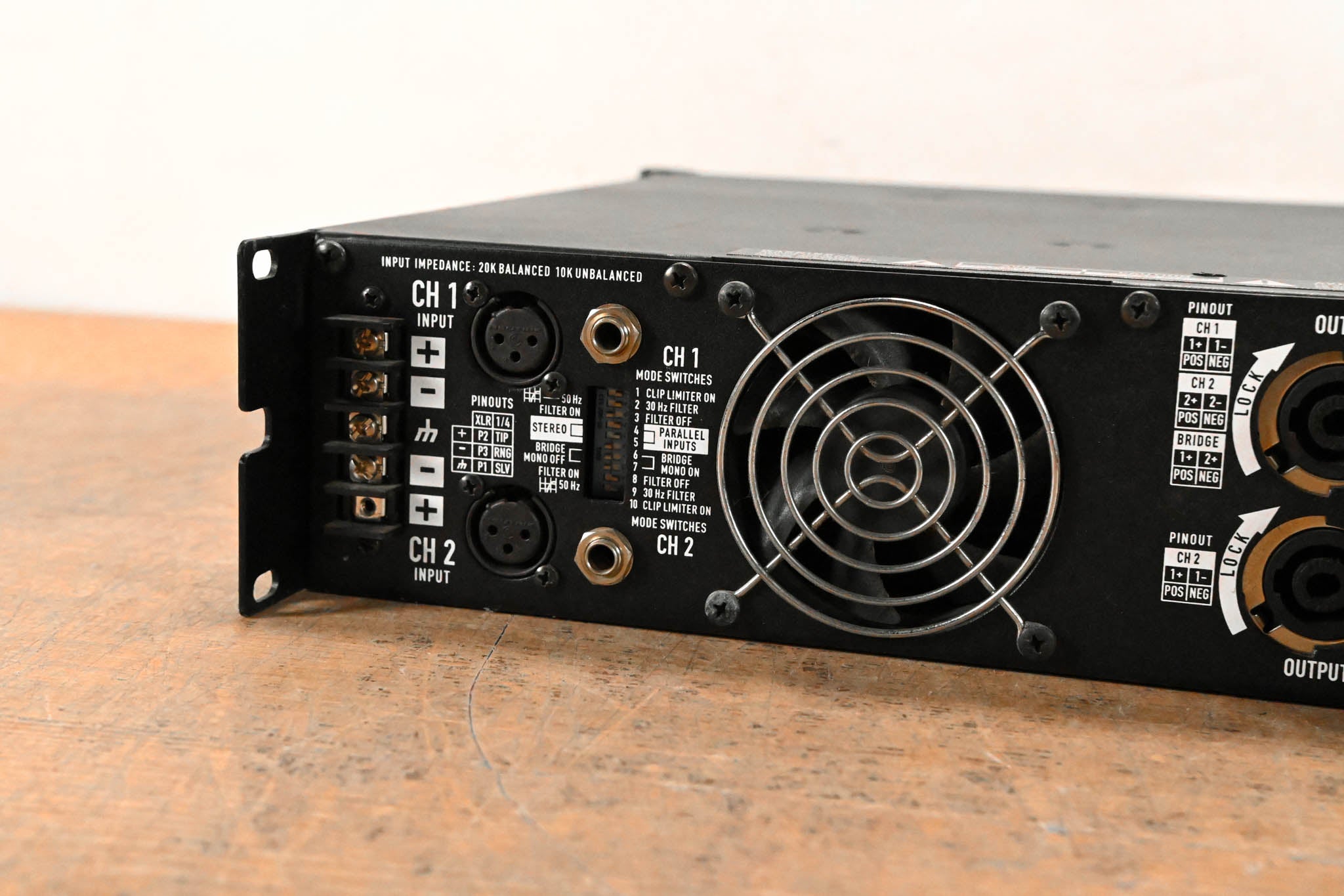 QSC RMX1450 2-Channel Power Amplifier