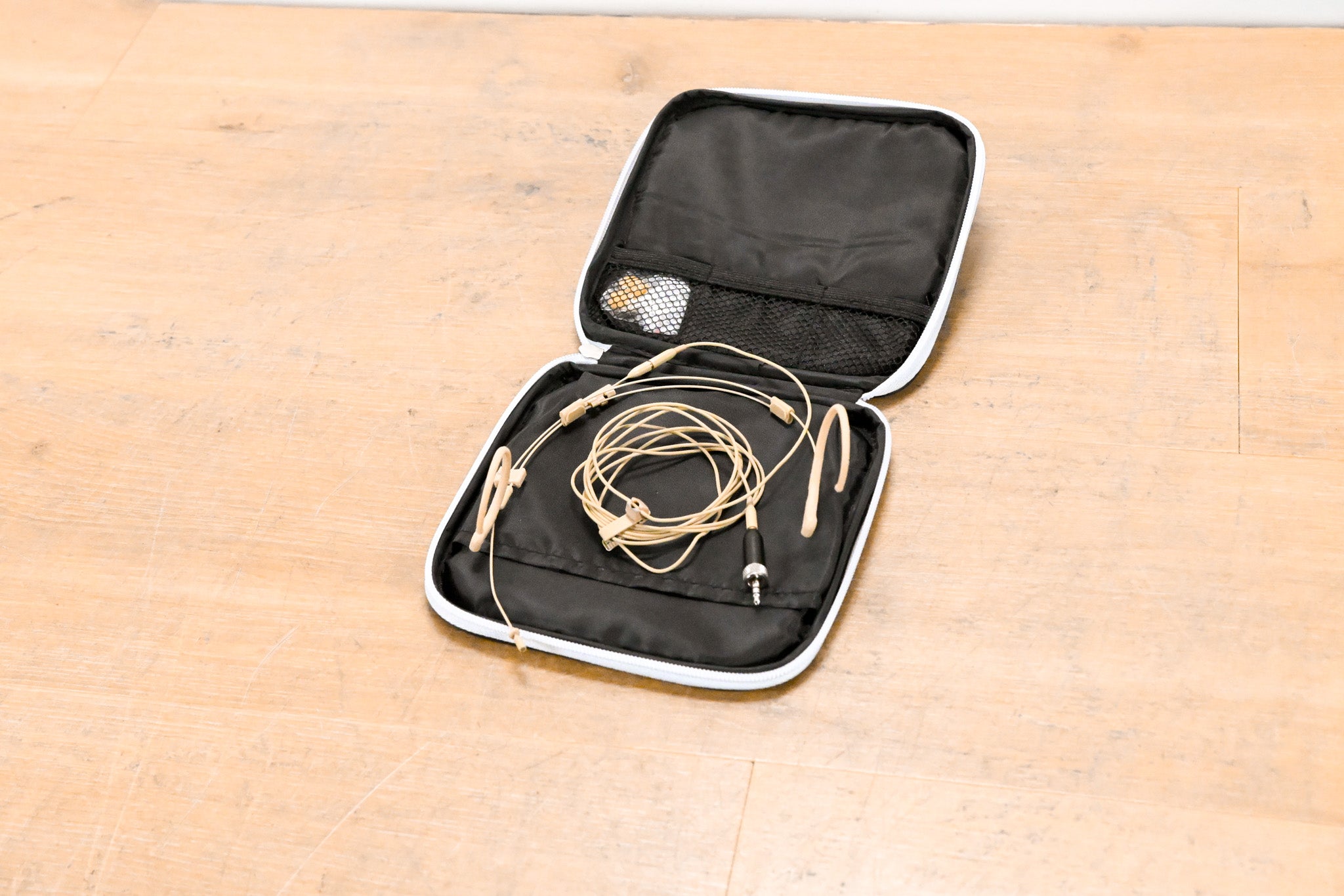 Que Audio QA22 BE Omnidirectional Headset Mic w/ SEL Adapter for Senn.