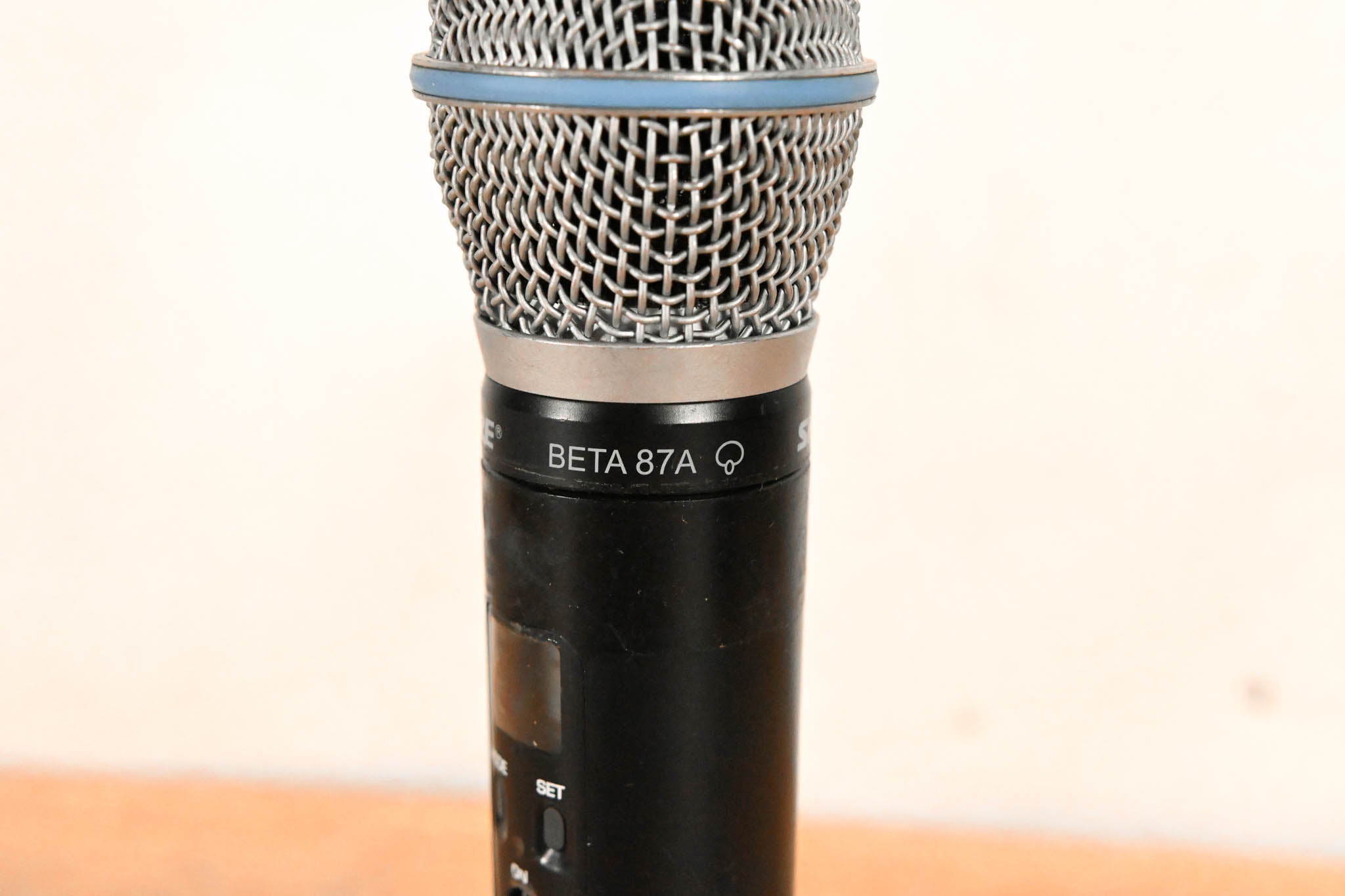 Shure ULX2/BETA87A Wireless Handheld Transmitter - J1 Band: 554-590 MHz