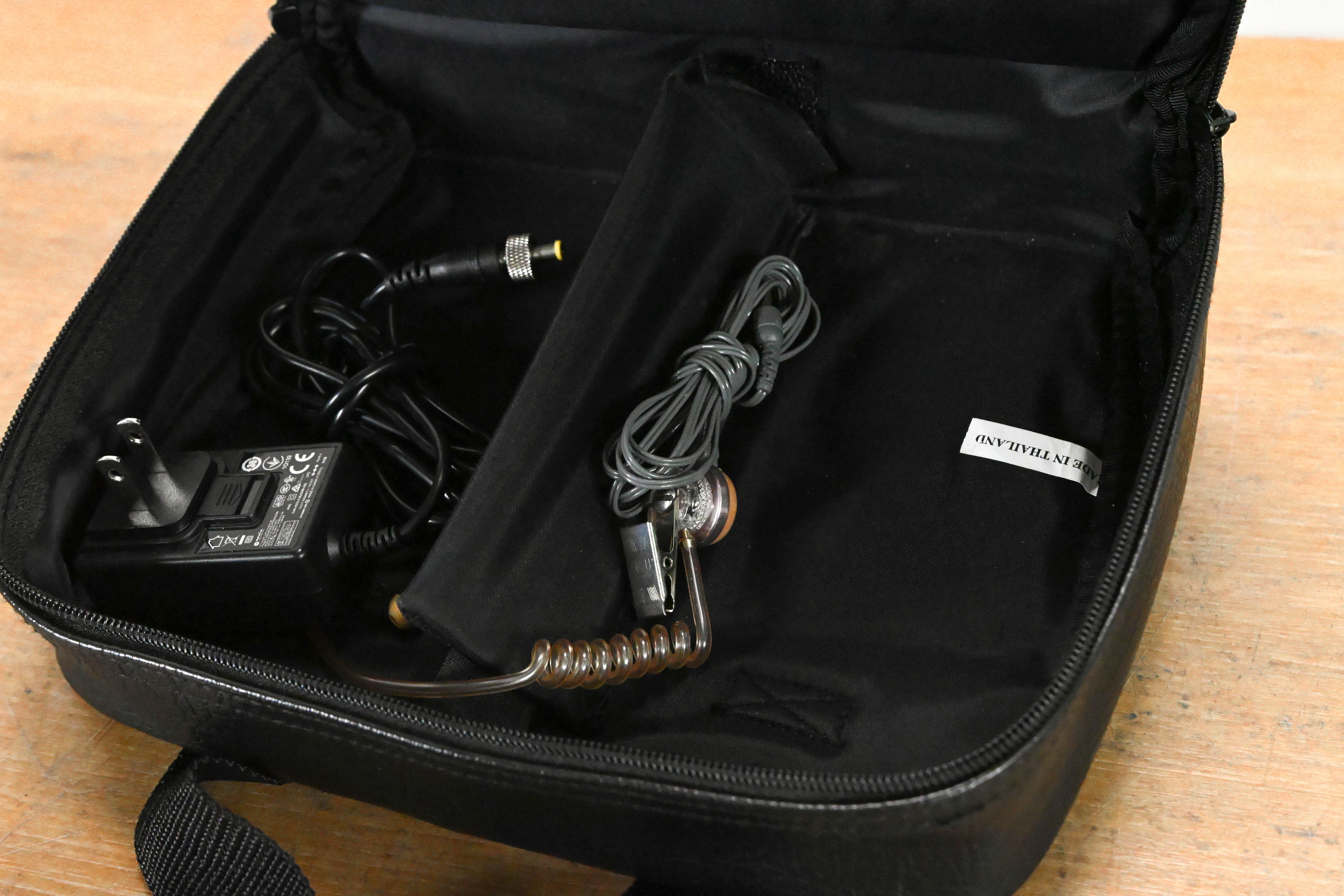 Lectrosonics IFBT4 IFB Transmitter & R1a Receiver Block 22 w/ Case