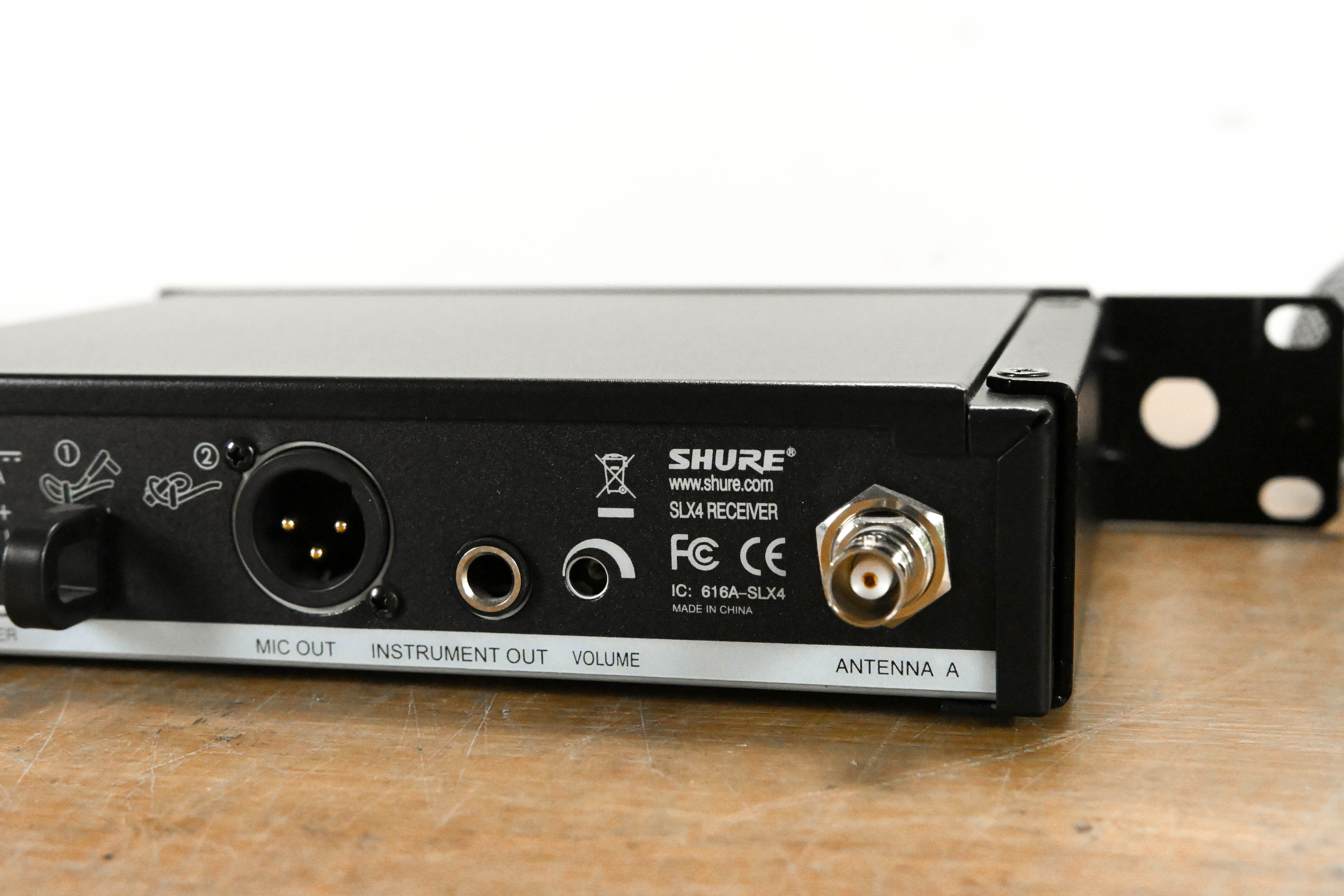 Shure SLX24/SM58 Handheld Microphone System - H19 Band NO POWER SUPPLY