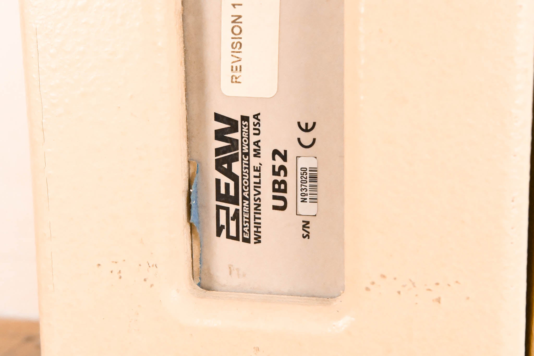 EAW UB52 Two-Way Full-Range Loudspeaker - White (PAIR)